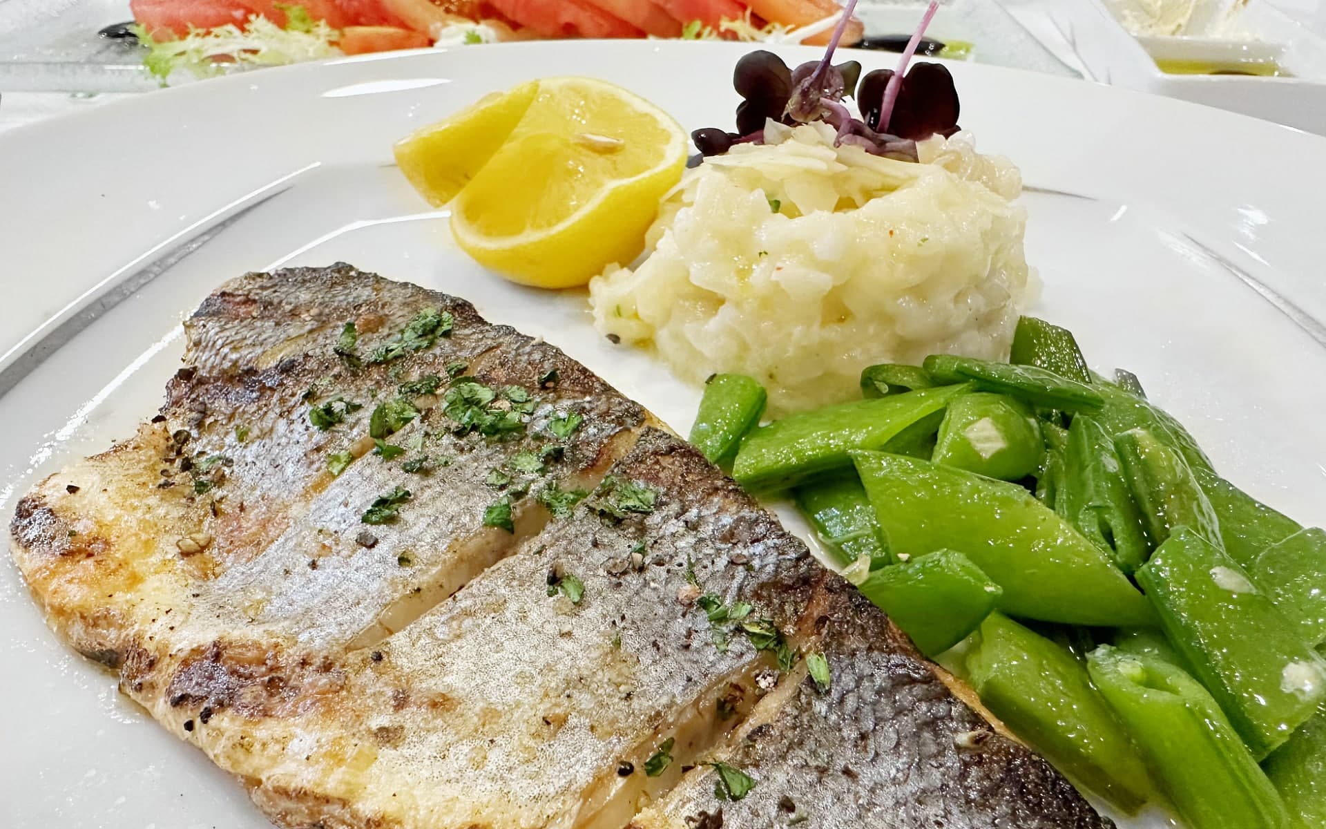 azamara food and restaurant