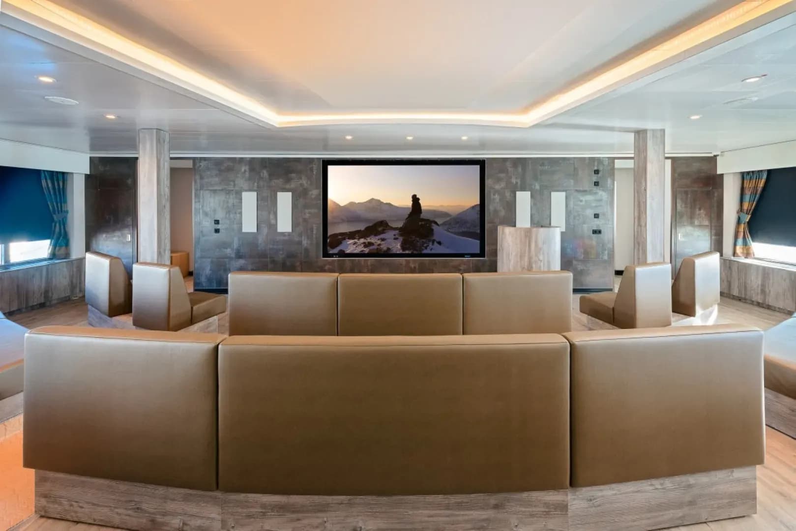 Oceanwide Expeditions - M/V Hondius, lecture room