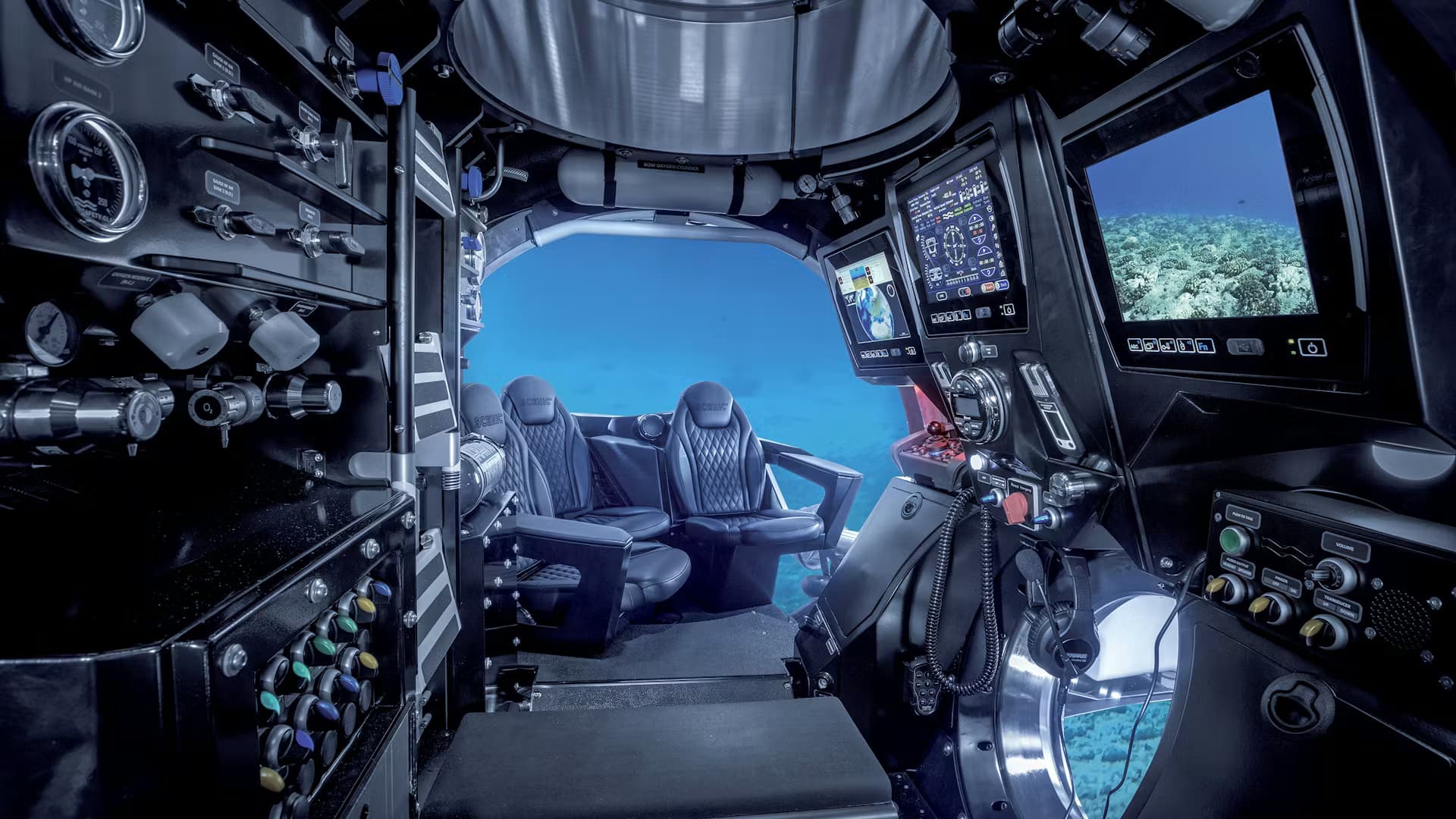 Scenic ecplise II Yacht Submarine