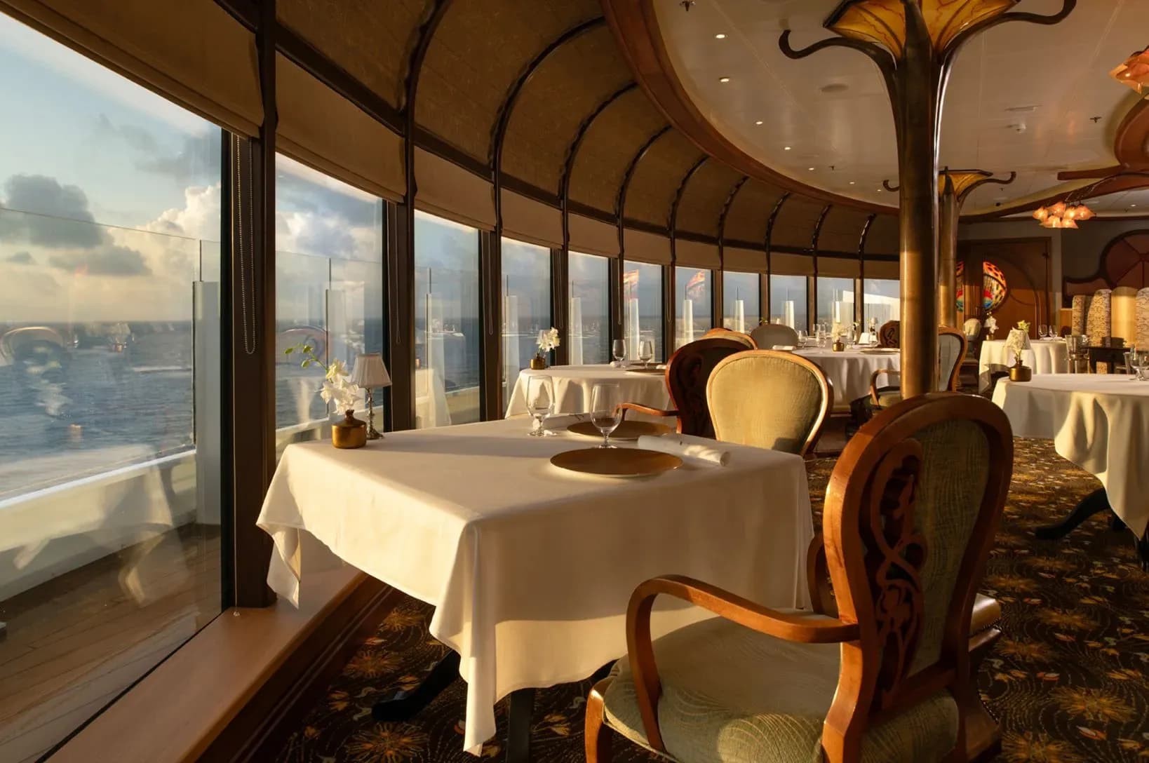 Disney Dream Restaurant and Dining - Disney Fantasy