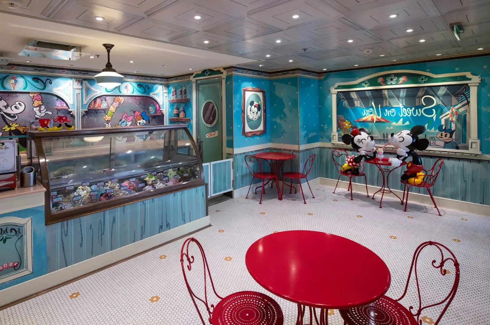 Disney Dream Restaurant and Dining - Disney Fantasy