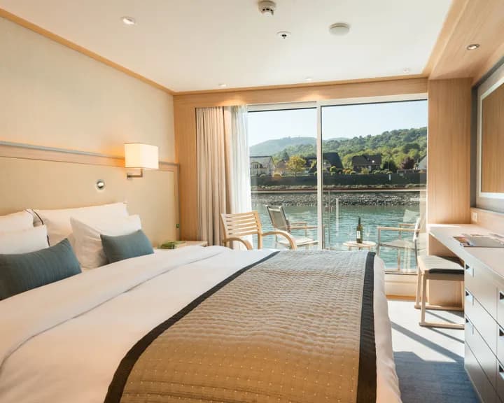 Vikin Mani river ship french balcony