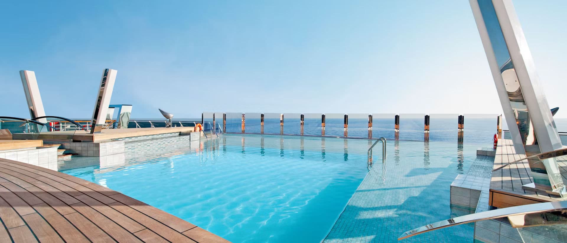 MSC Divina Pool