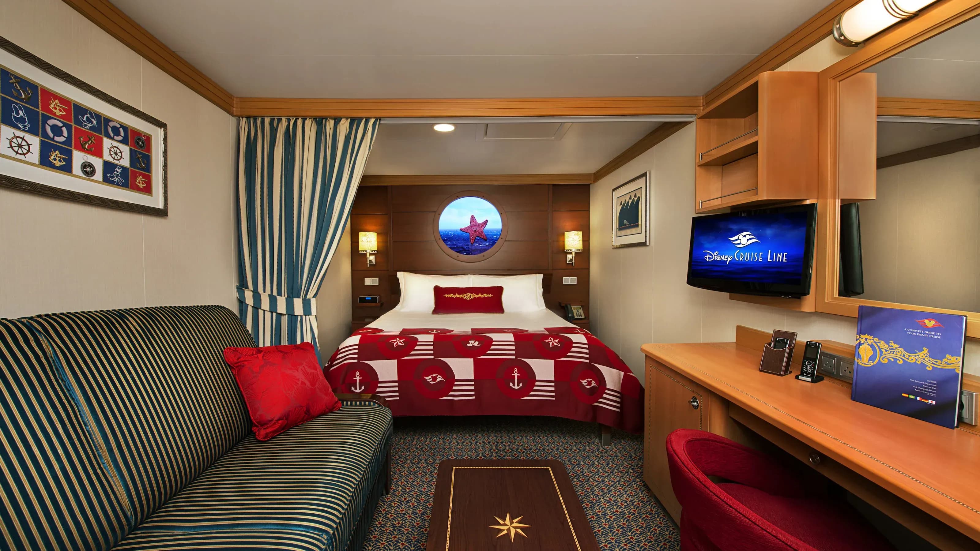 Disney Dream, Deluxe Inside