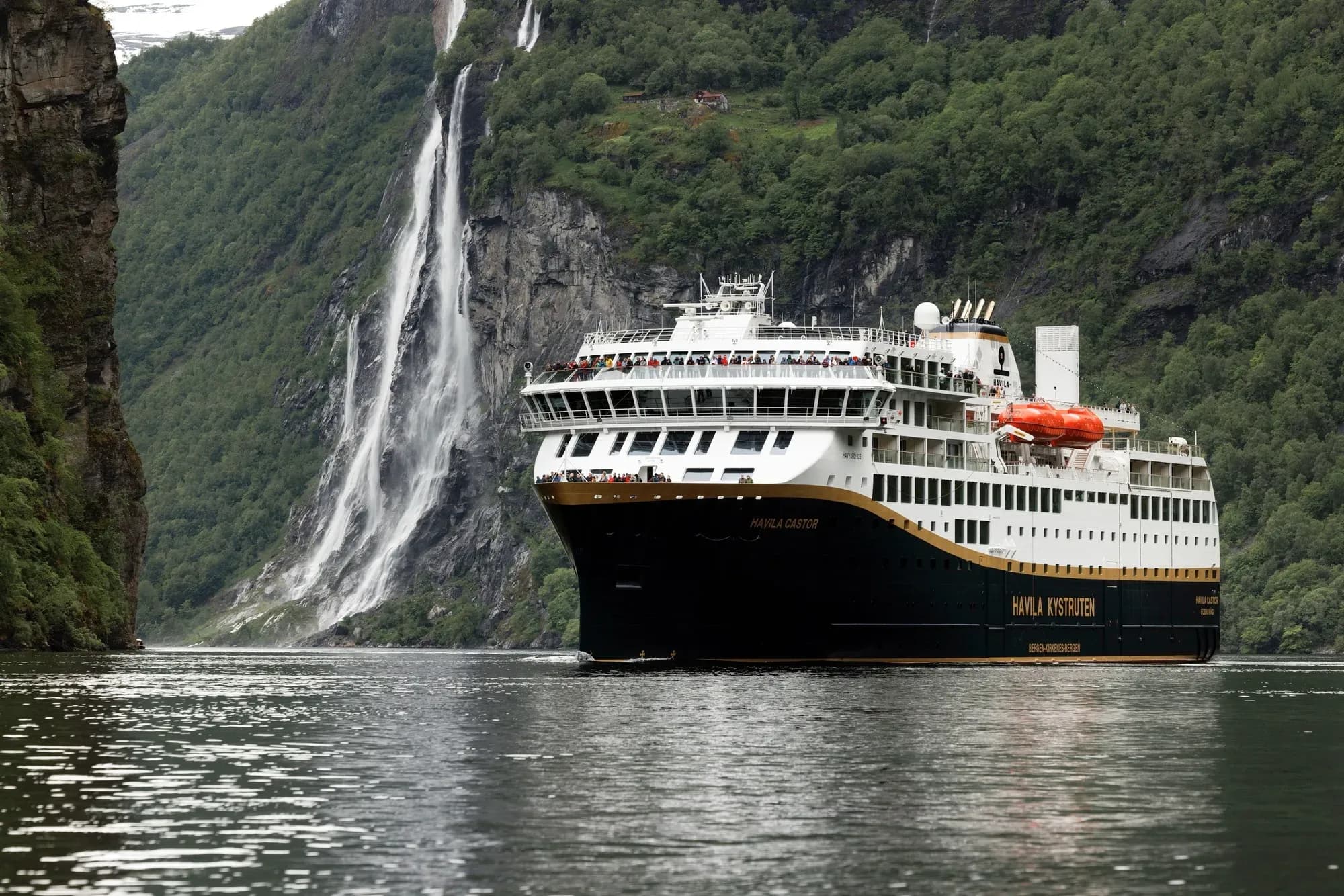 Havila Voyages, Havila Castor