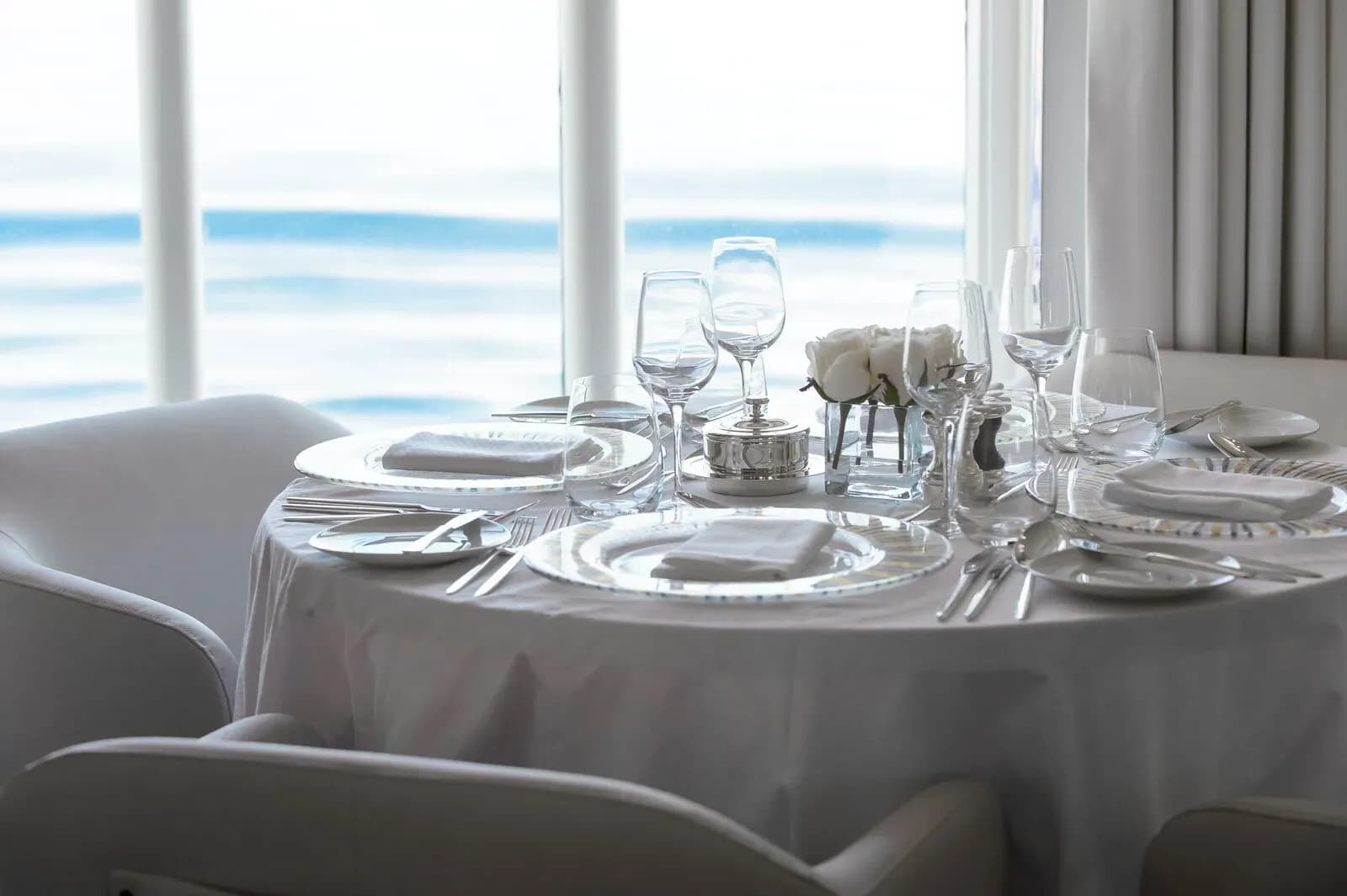 ponant luxury cruise restuarant dining