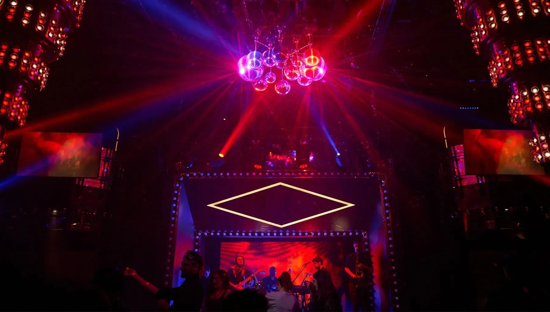 Virgin Voyage shows - Virgin Cruise Entertainment