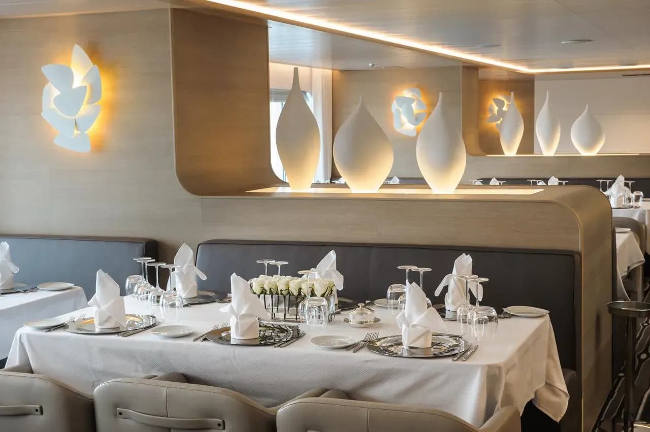 Ponant Le Soleal Restaurant