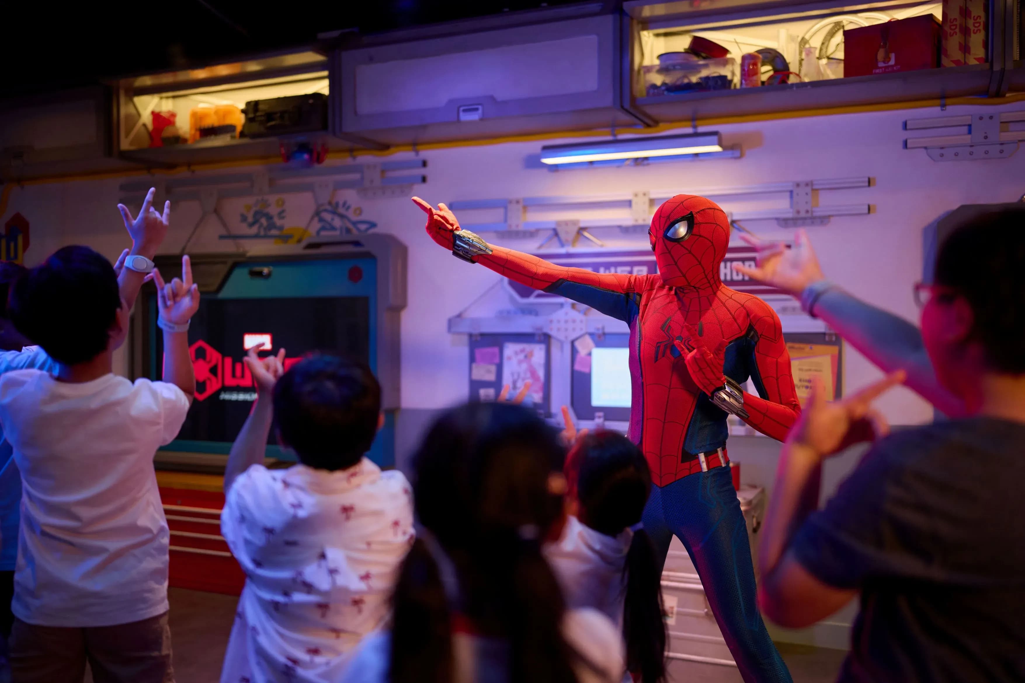 Things to do on Disney Adventure Cruise ship - activities & Entertainment