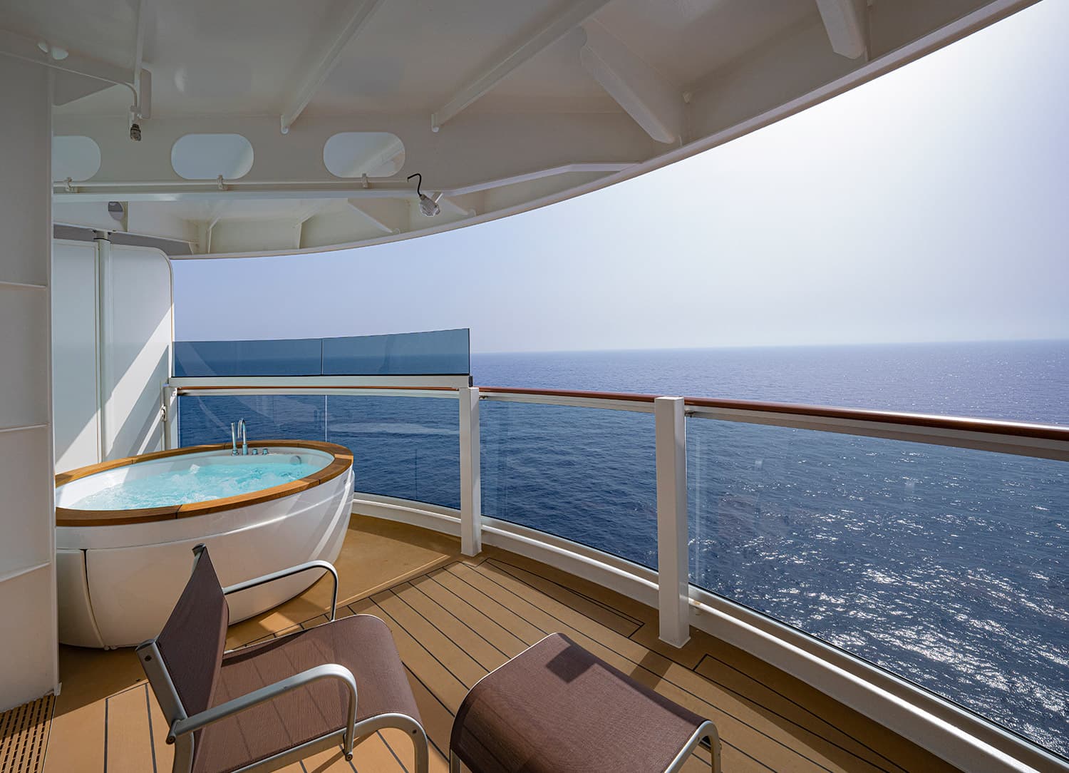 Premium Suite Aurea with Whirlpool