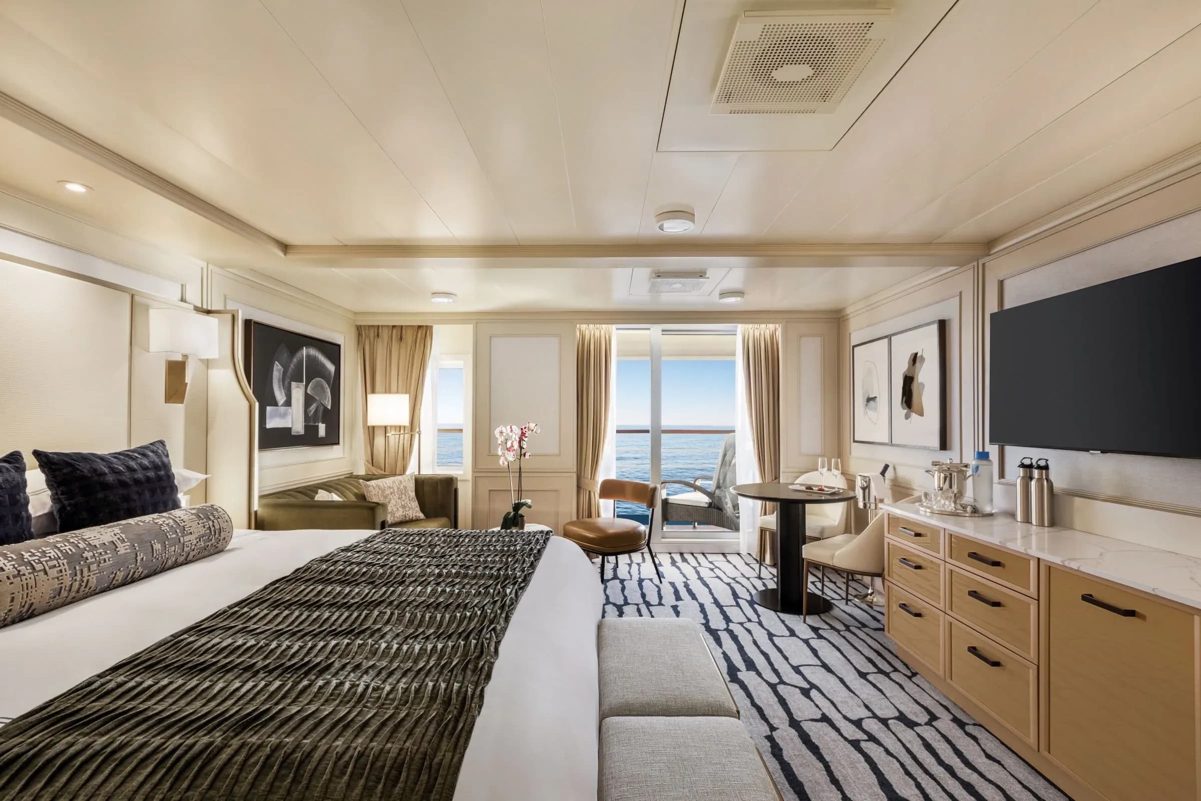 Oceania Marina Penthouse Suite - Oceania Riviera