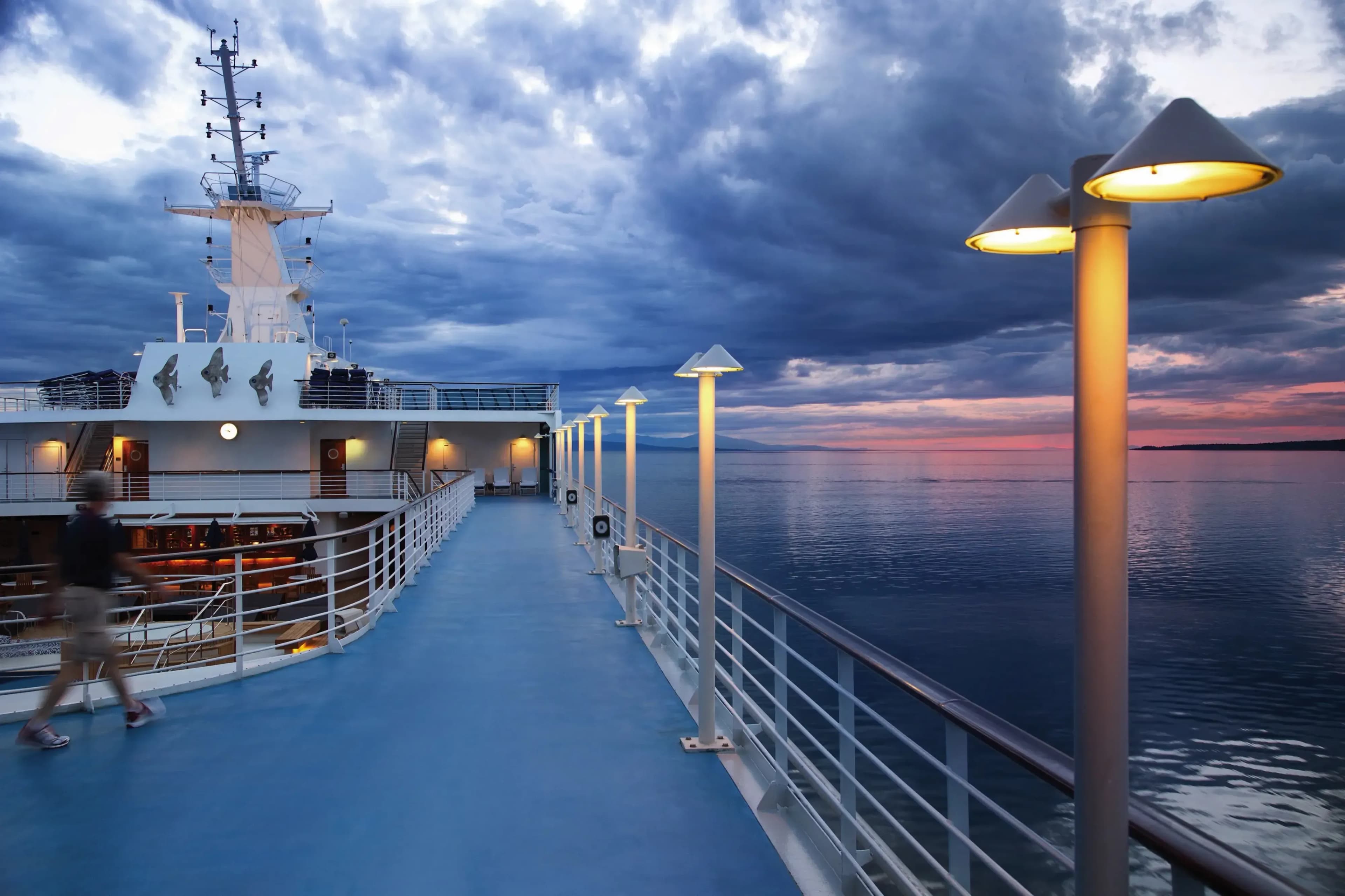 Oceania Marina Cruise ship running track sports deck - Oceania Riviera