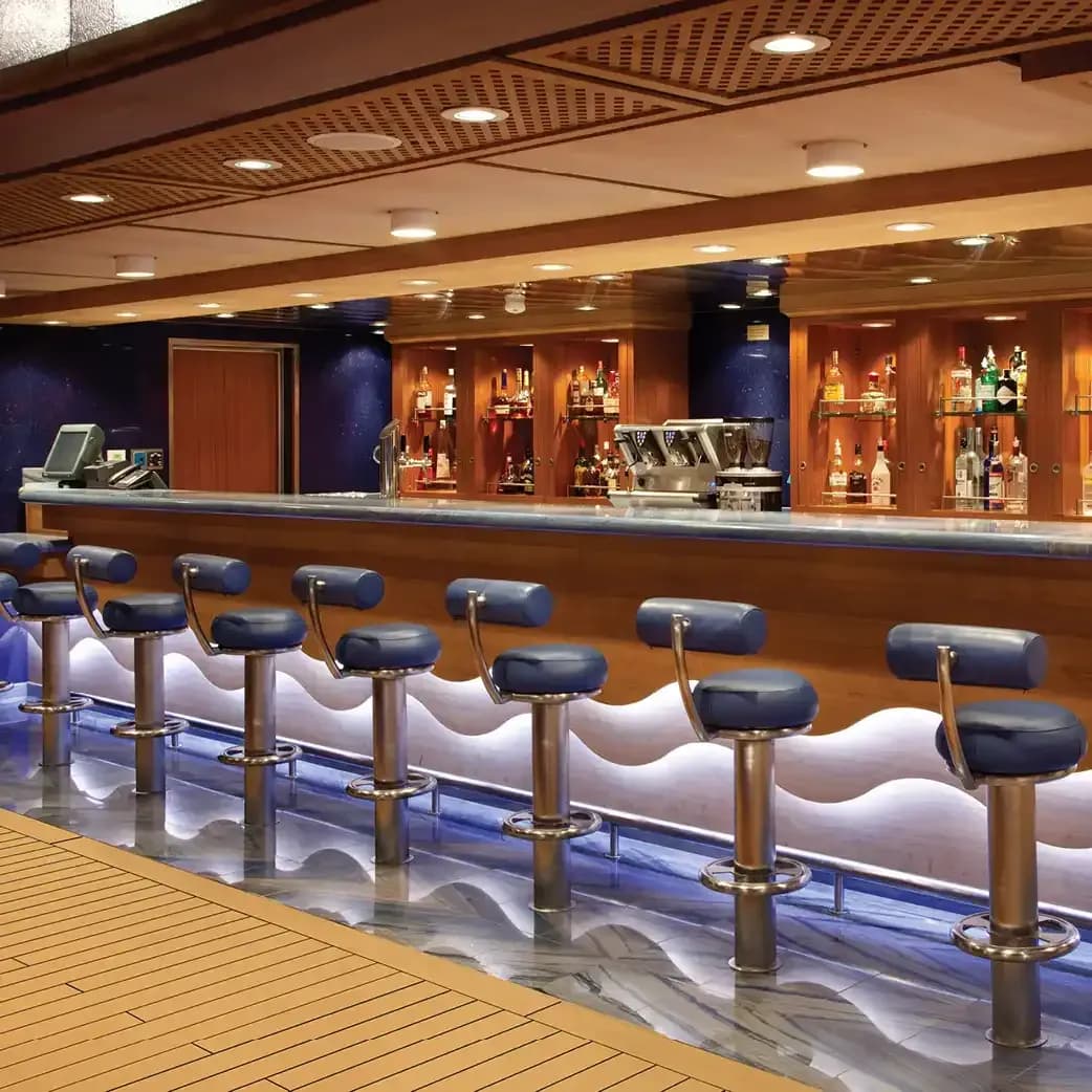 Oceania marina cruise bar and lounges entertainment