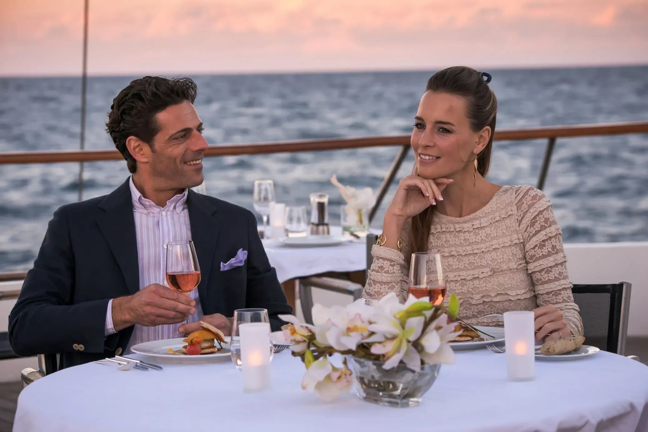 Ponant restaurant and dining