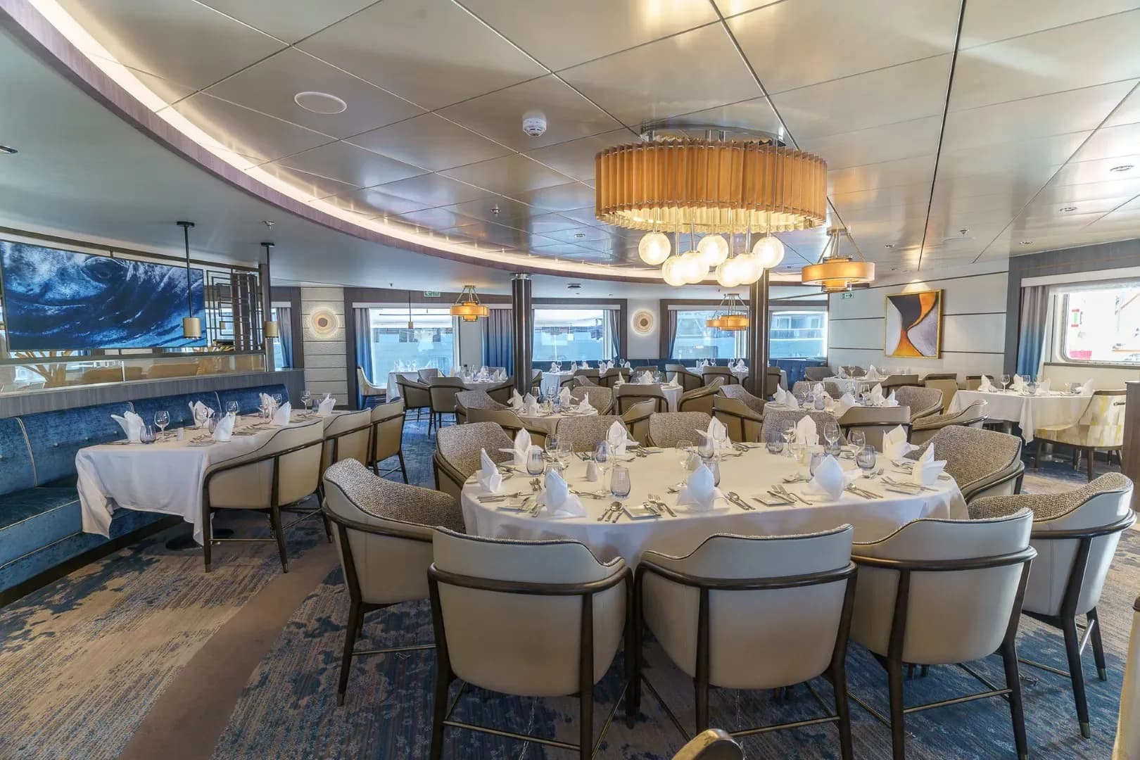 Ocean Explorer, Main Dining Room