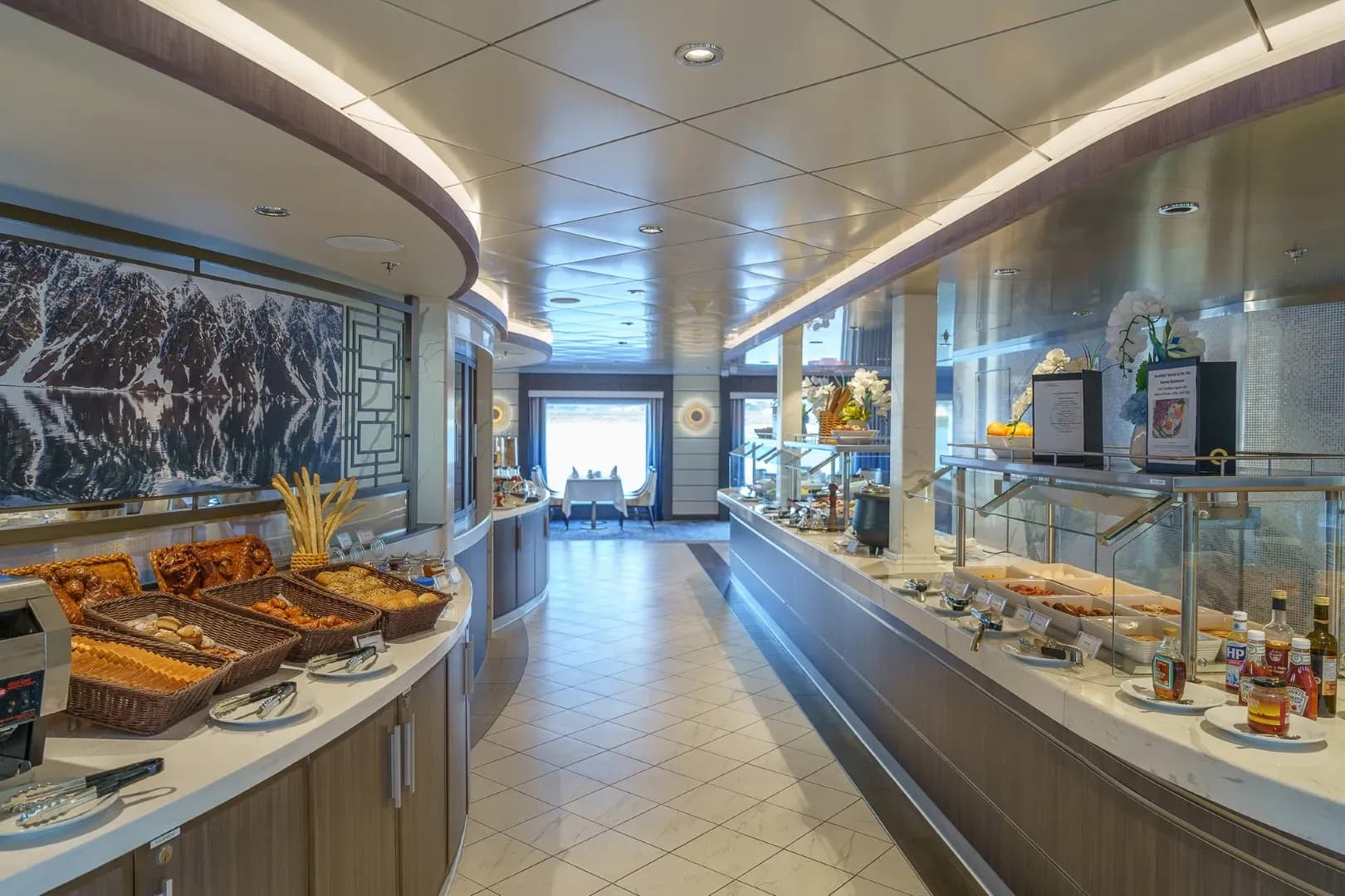 Ocean Explorer, Main Dining Room