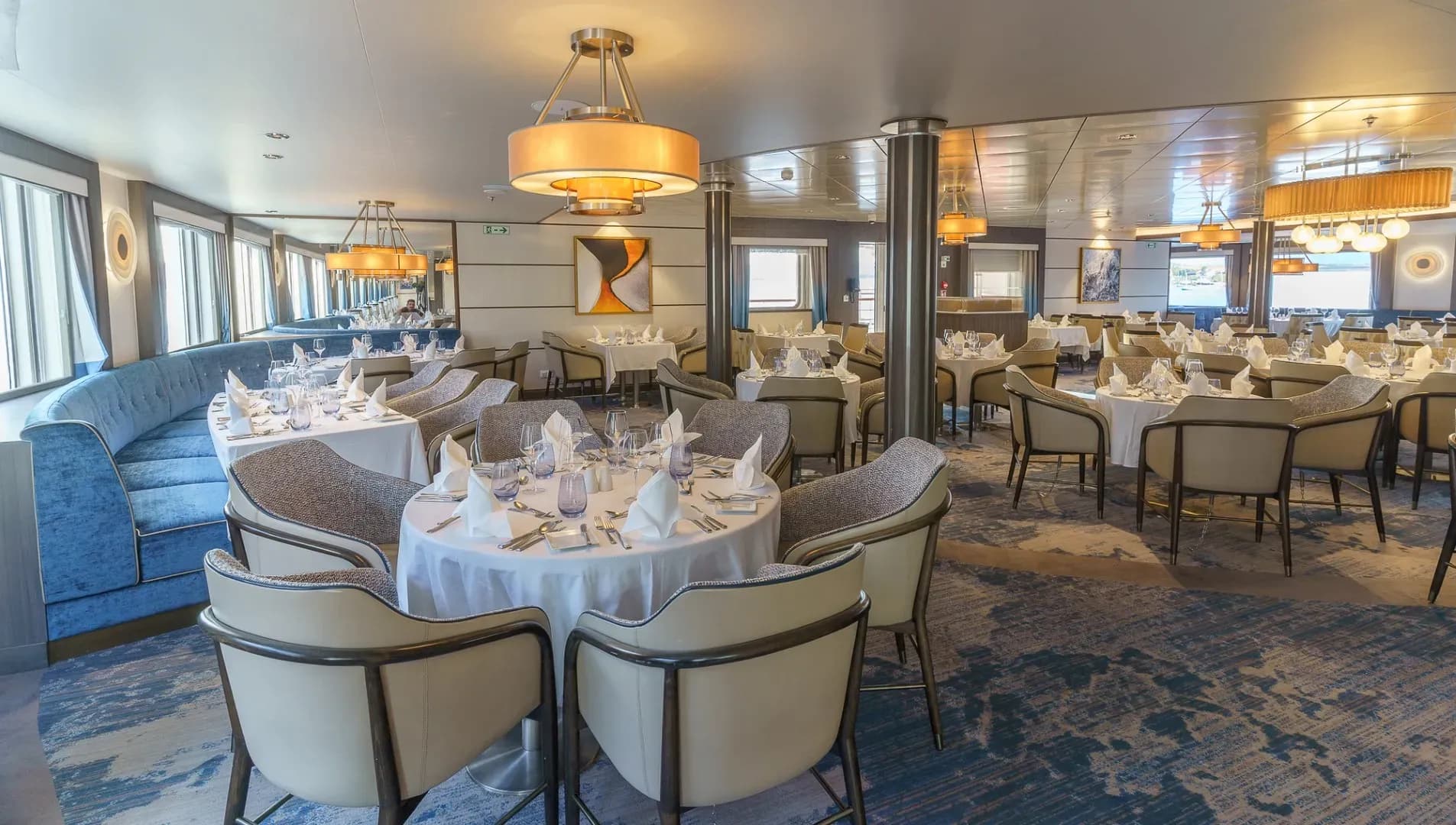 Ocean Explorer, Main Dining Room