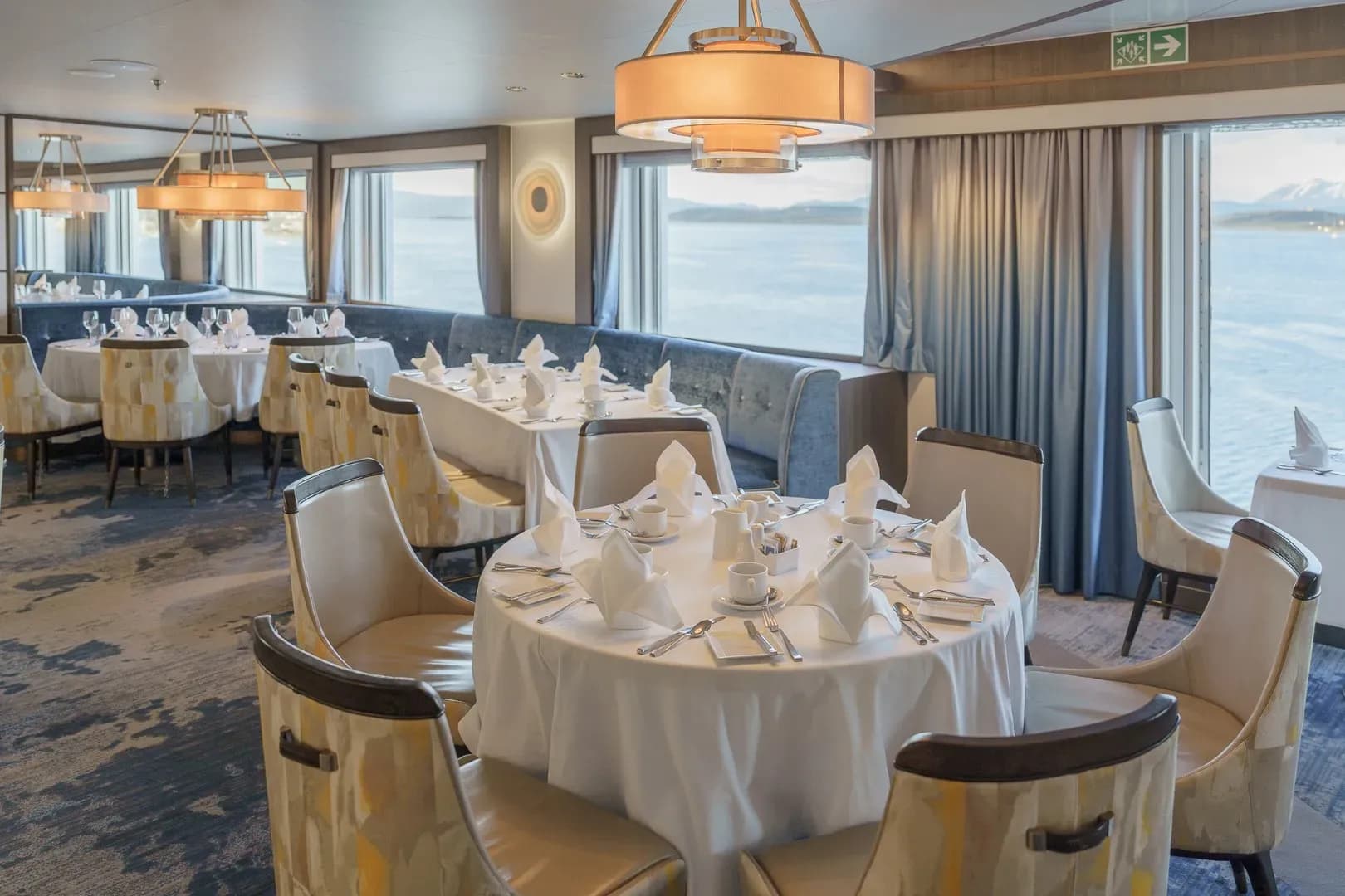 Ocean Explorer, Main Dining Room