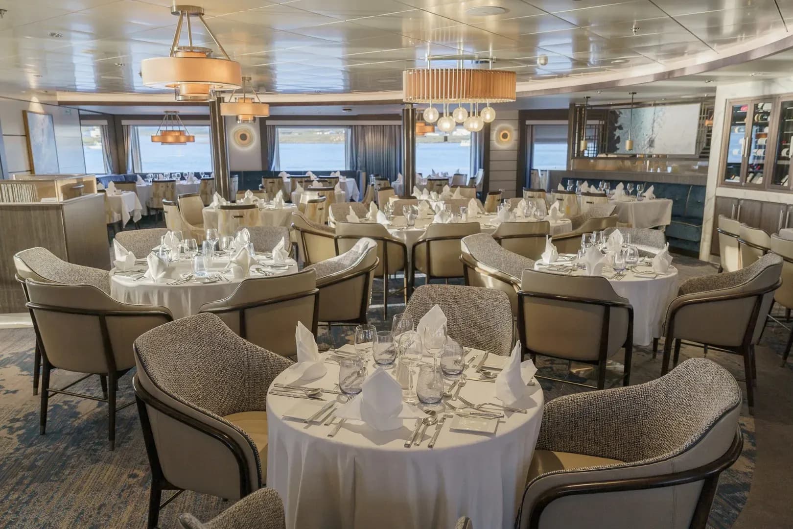 Ocean Explorer, Main Dining Room