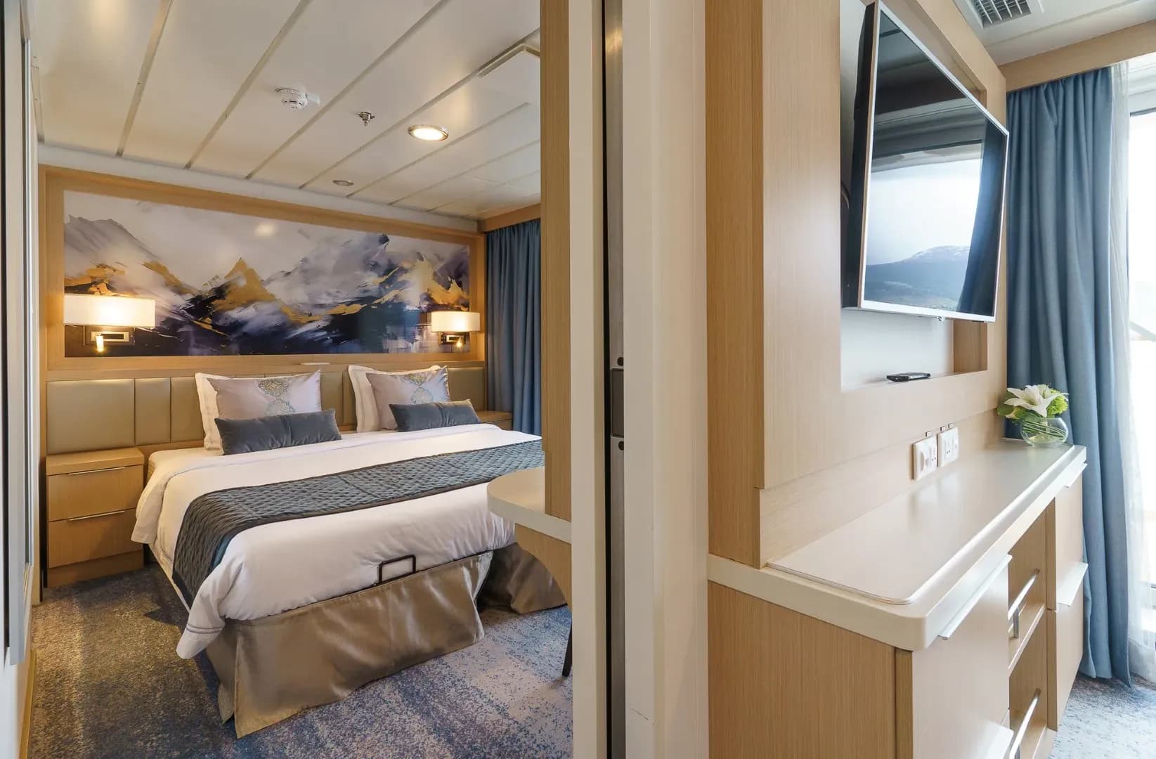 Ocean Explorer, Penthouse Suite