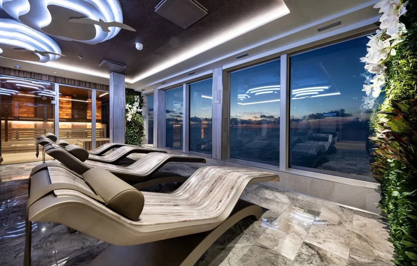 Disney Adventure Cruise - Spa Lounge