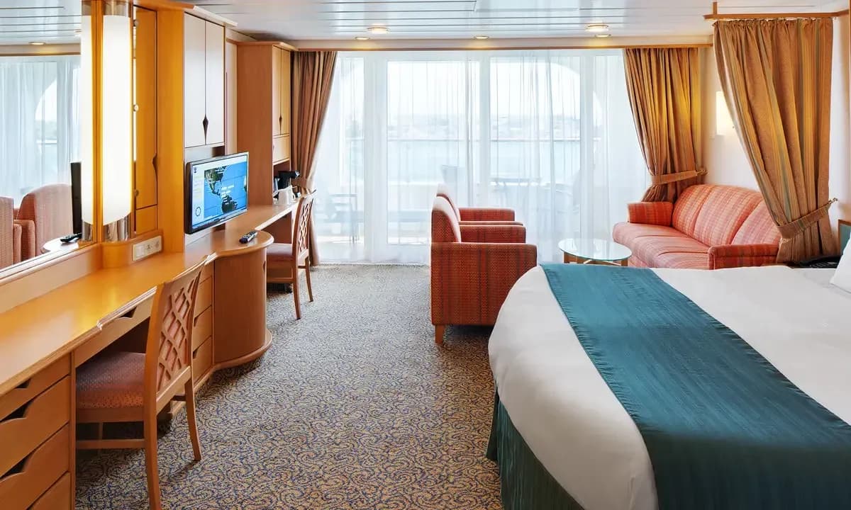 Adventure of the seas, Sunset Junior Suite