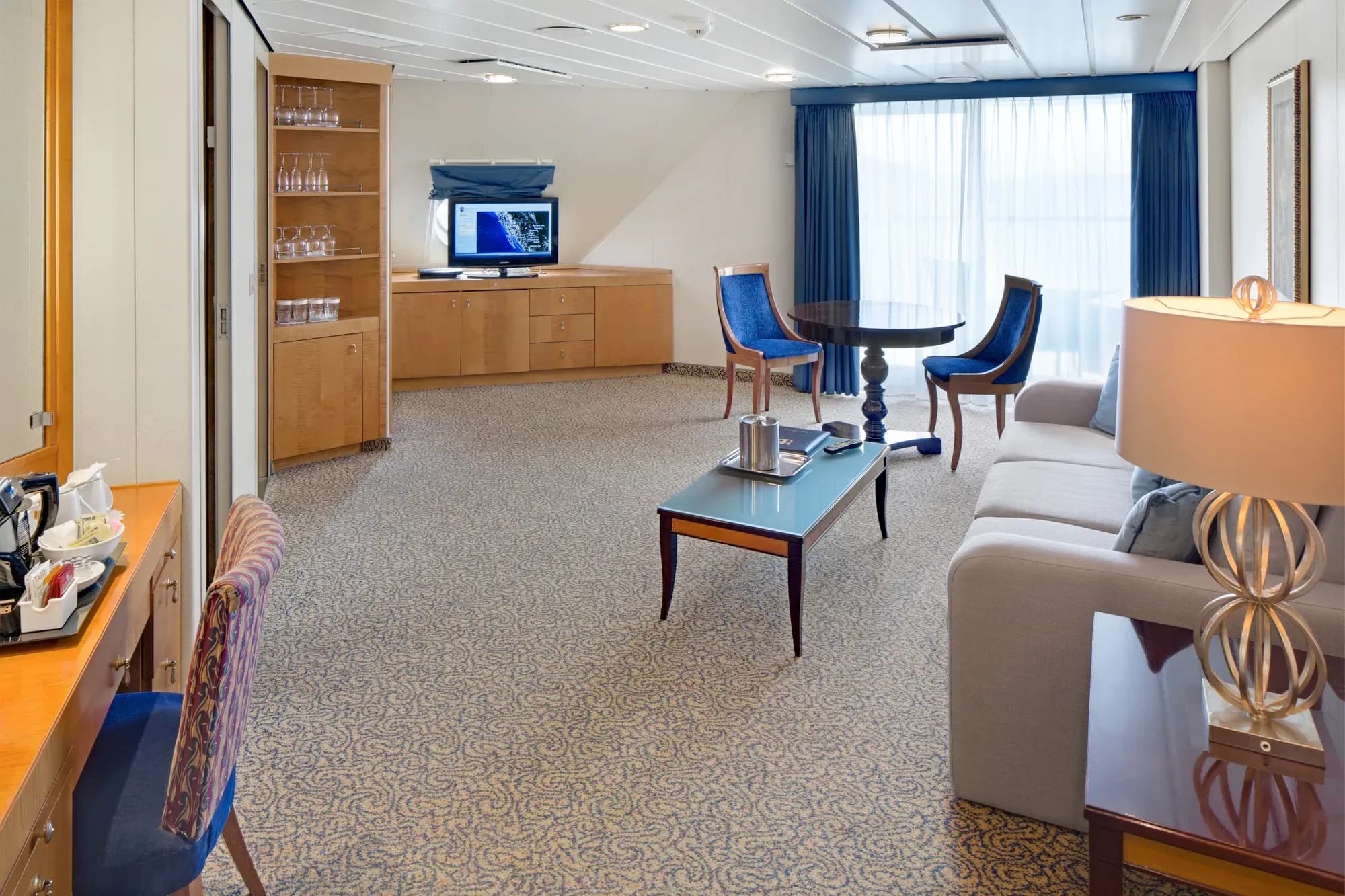 Radiance of the Seas, Owner's Suite - 2 Bedroom