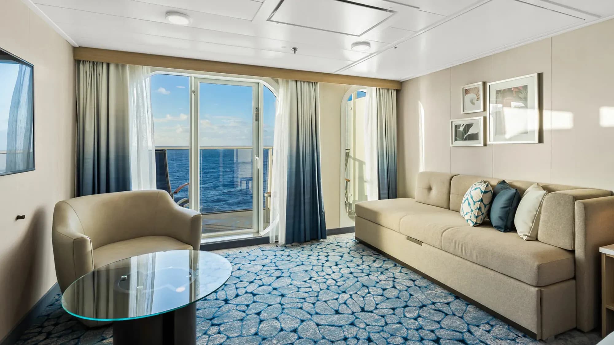 Royal Caribbean - Utopia of the Seas, Sky Junior Suite