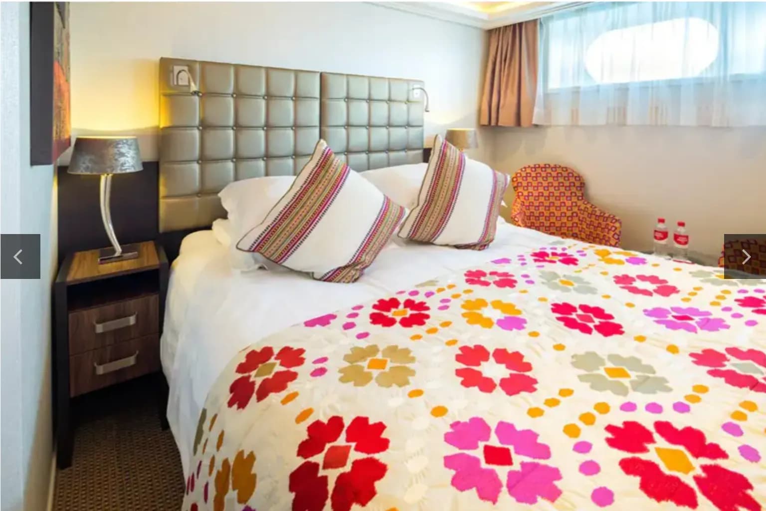 Amastella fixed window cabin