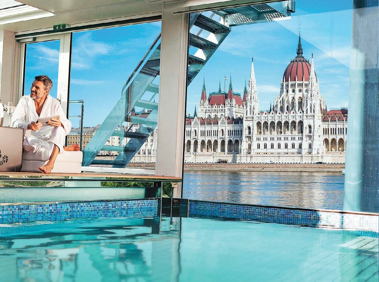 Emerald River Cruise ship facilities