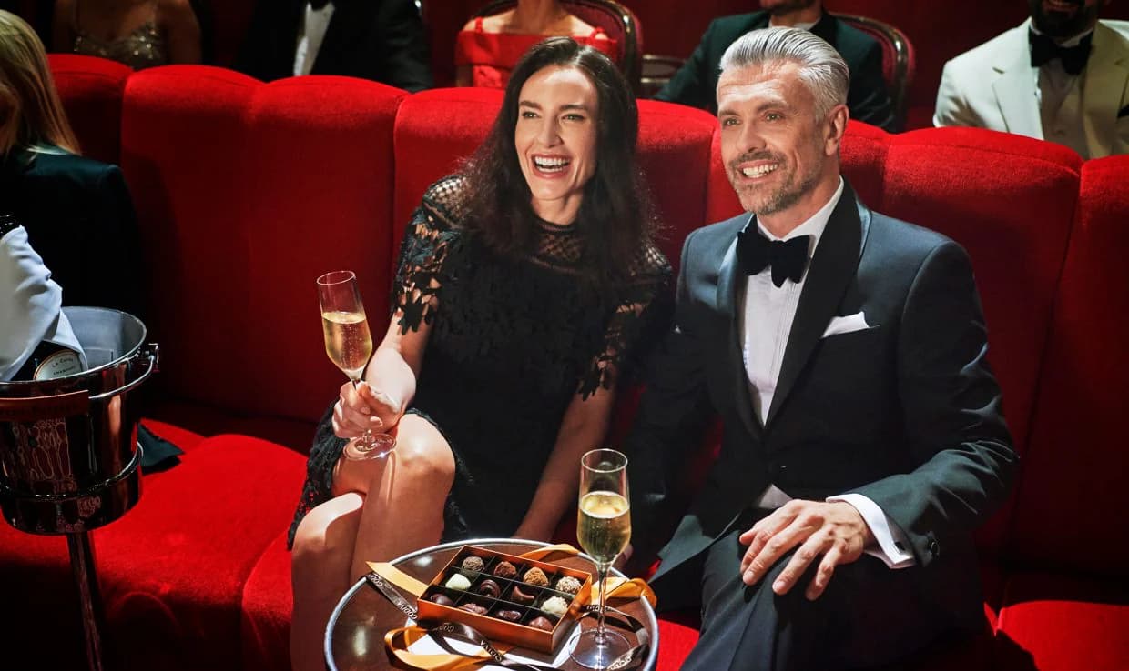 Cunard Queen Elizabeth Entertainment