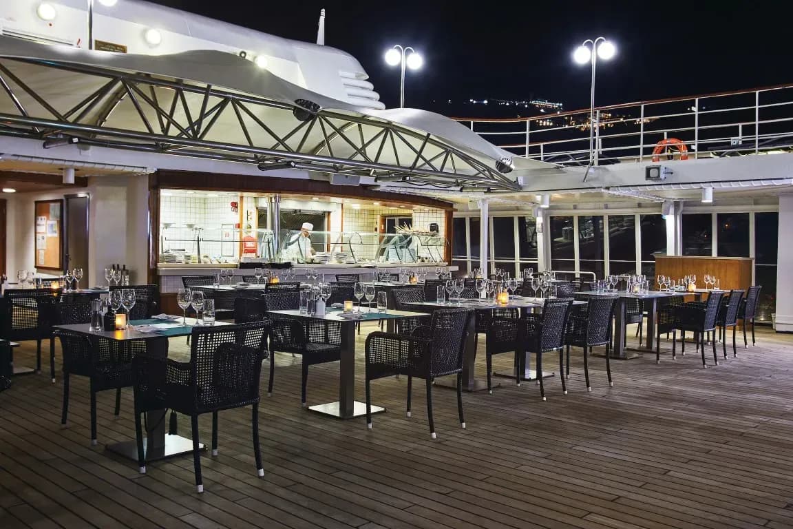 Silver Wind Dining