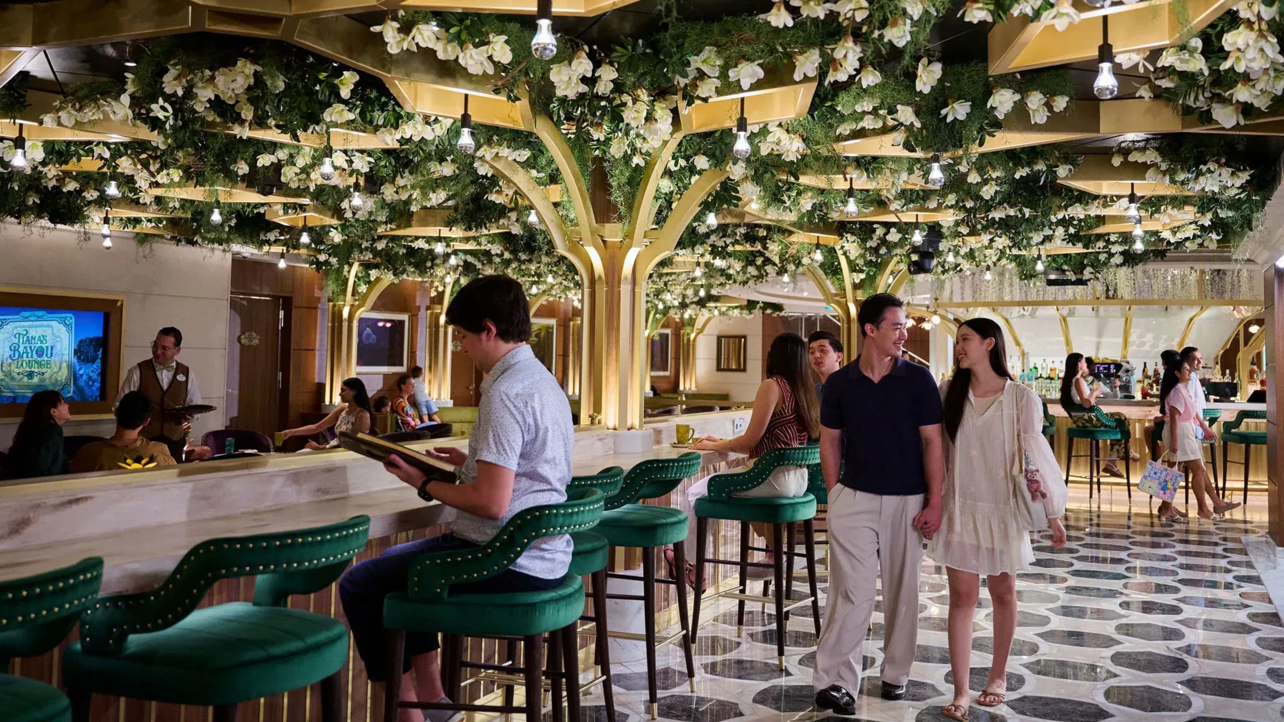 Disney Adventure restaurant and dining