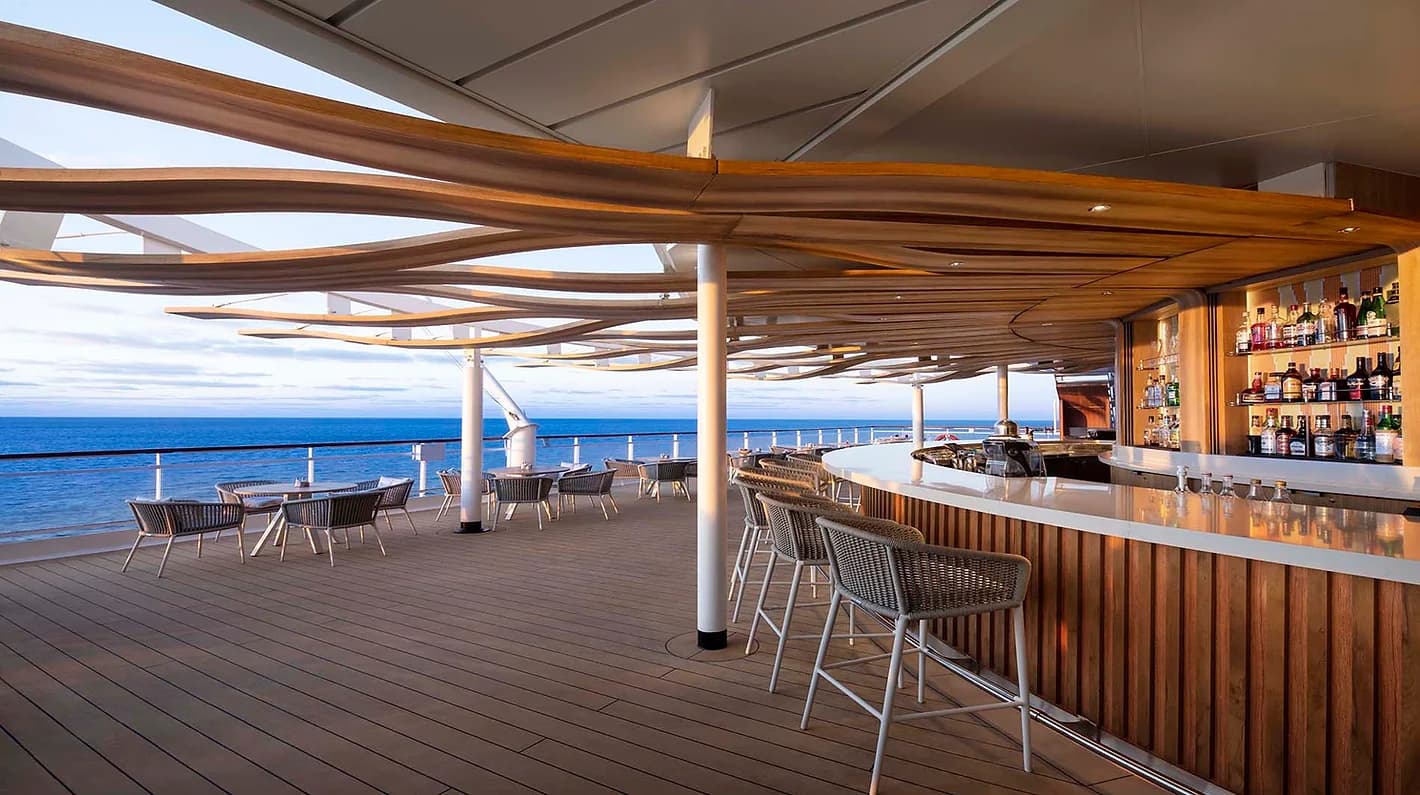 Celebrity ascent roof top