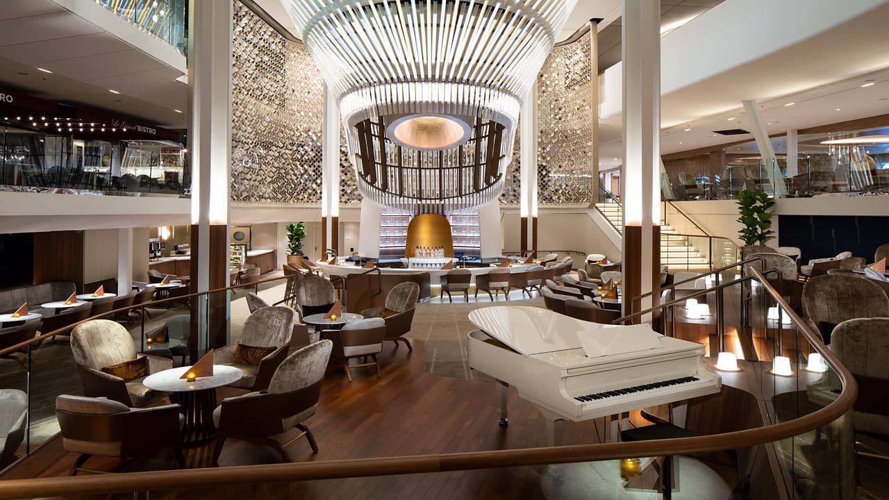 Celebrity Apex restaurant and food Blog