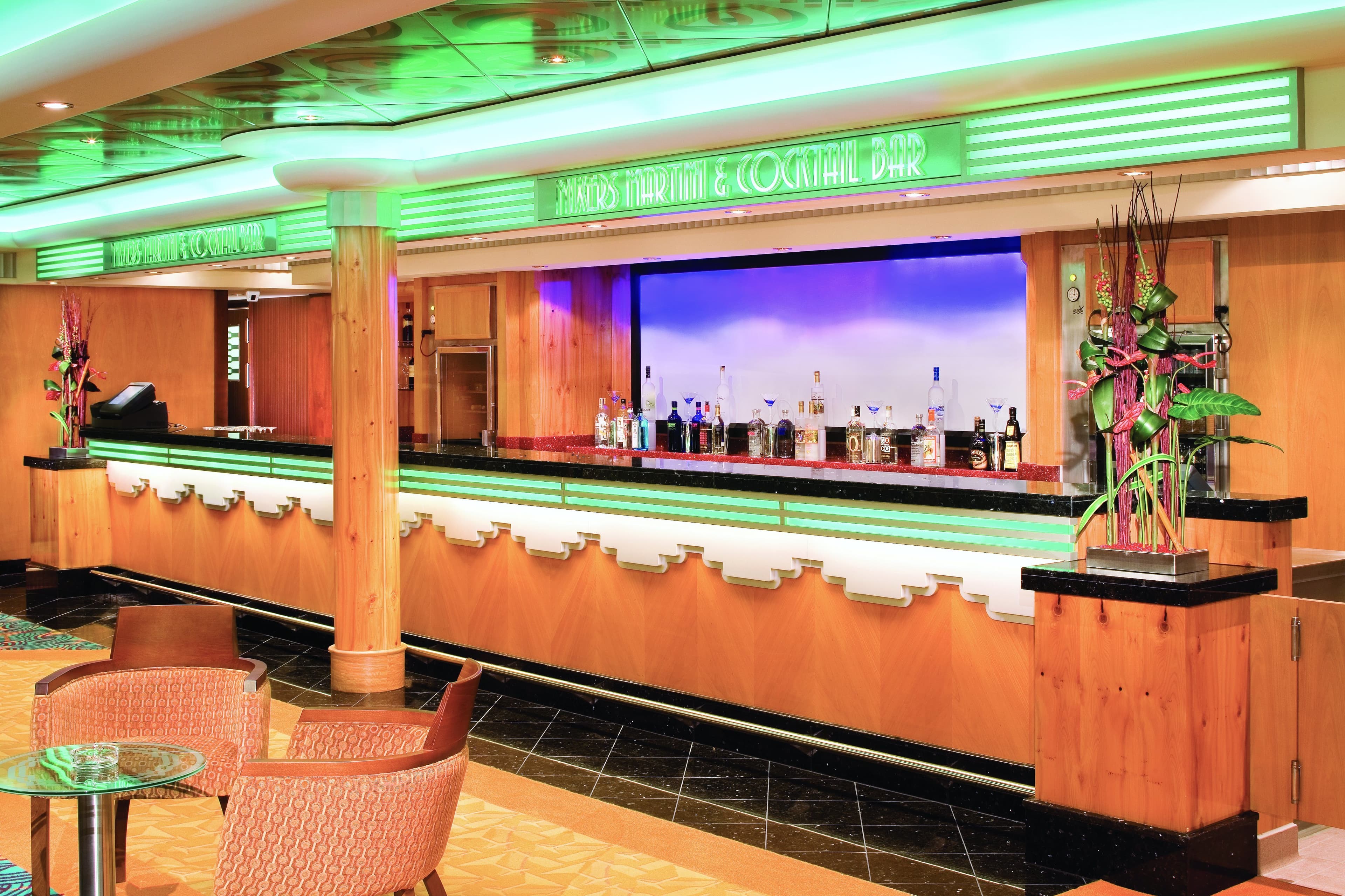Norwegian Jade Facilities