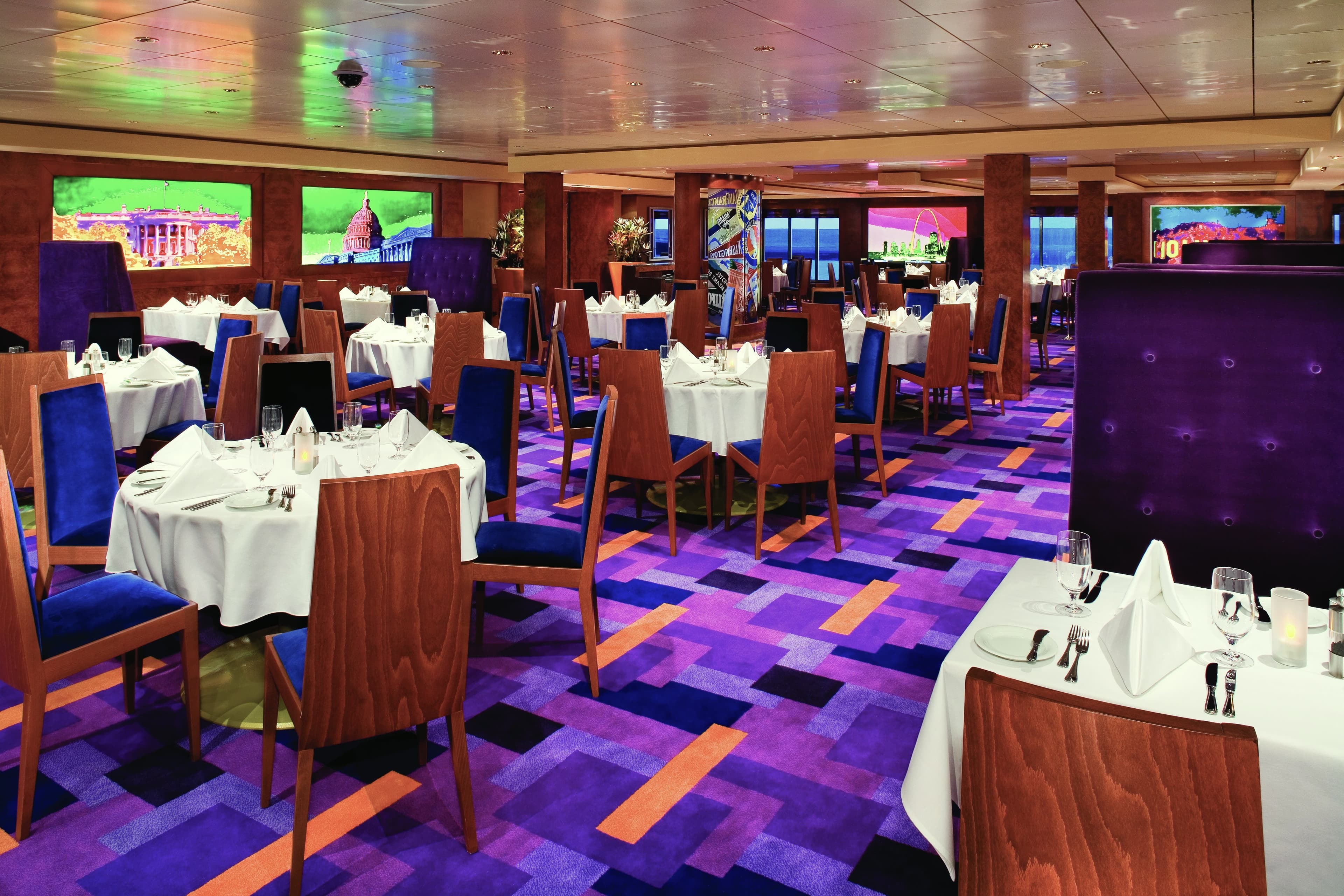 Norwegian Pearl Dining