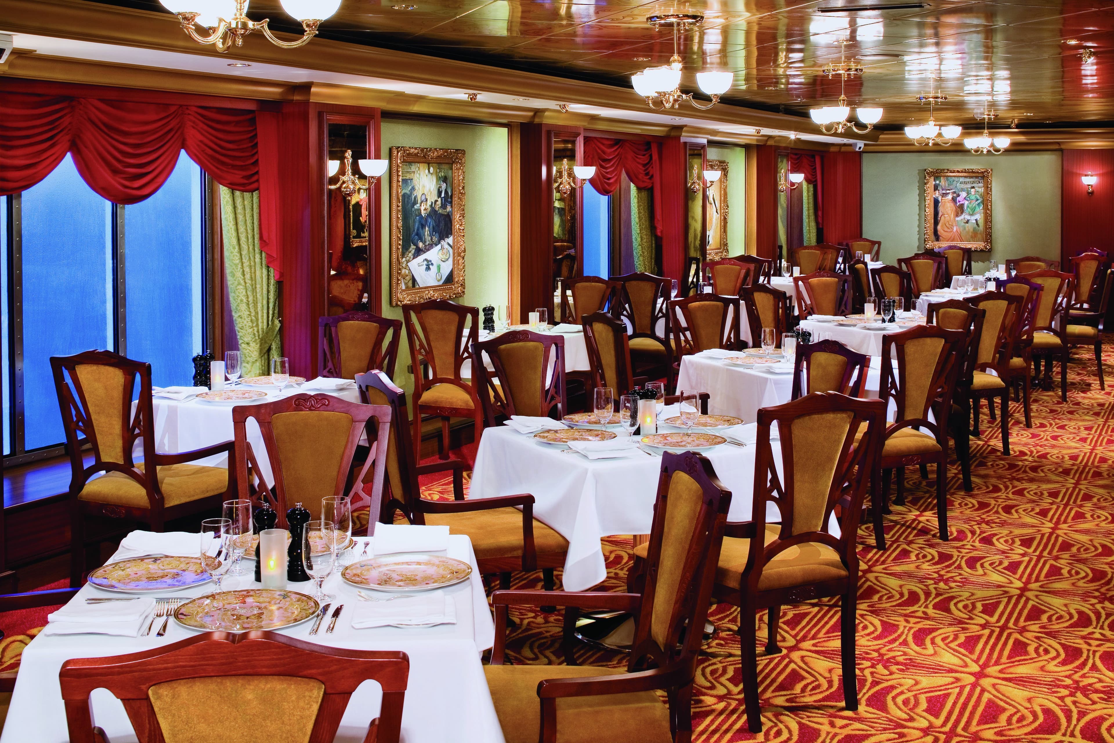 Norwegian Pearl Dining