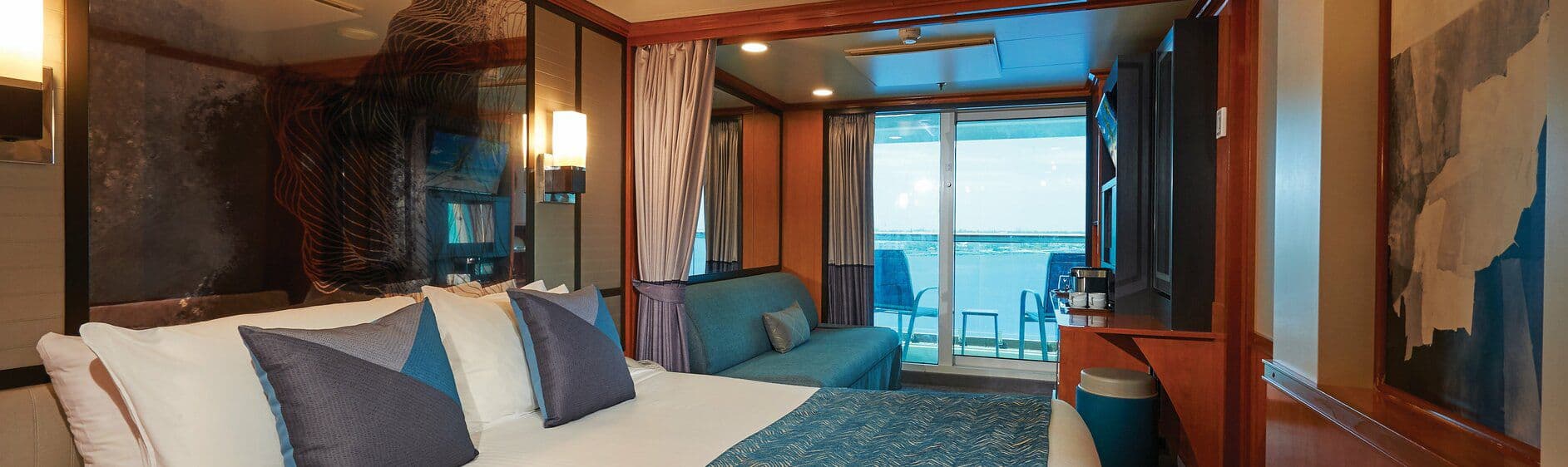 Norwegian Jade Aft-Facing Club Balcony Stateroom