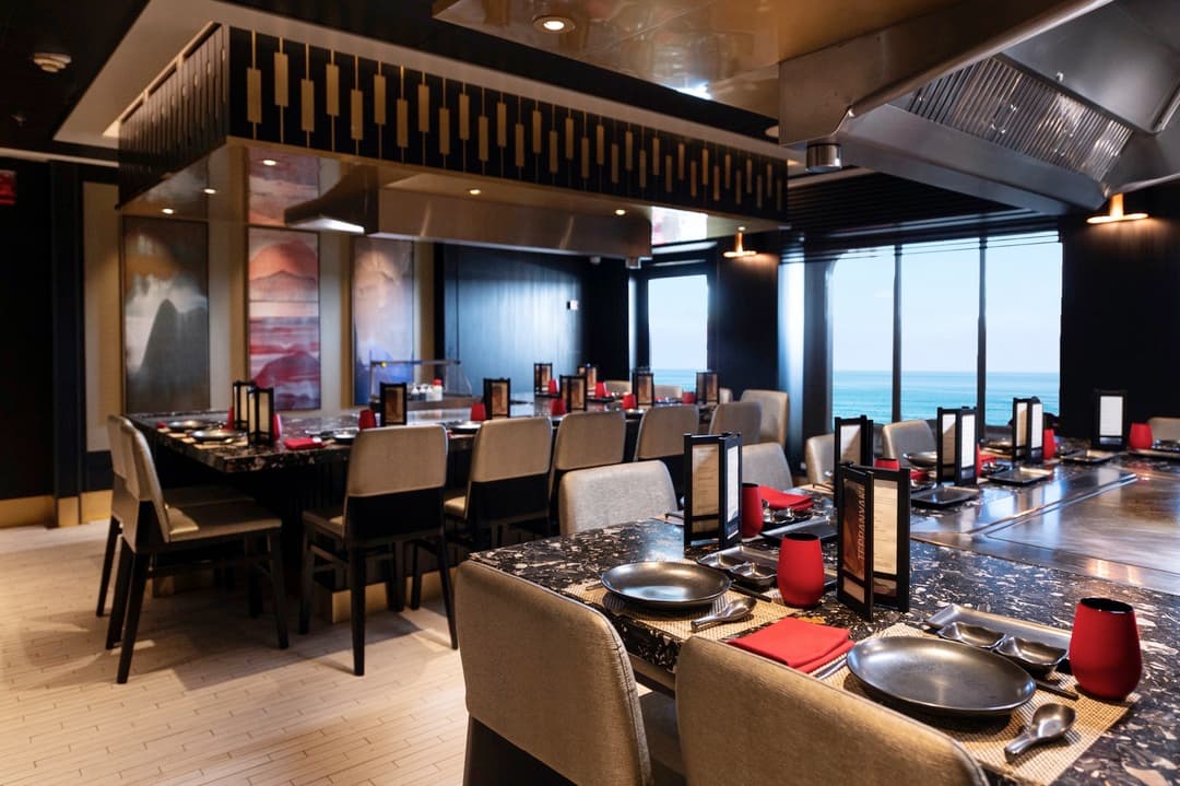 Norwegian Spirit Dining