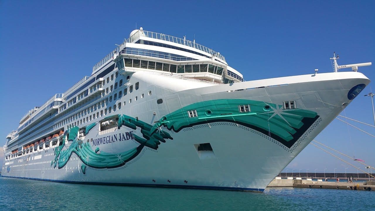 Norwegian Jade Exterior, Ship