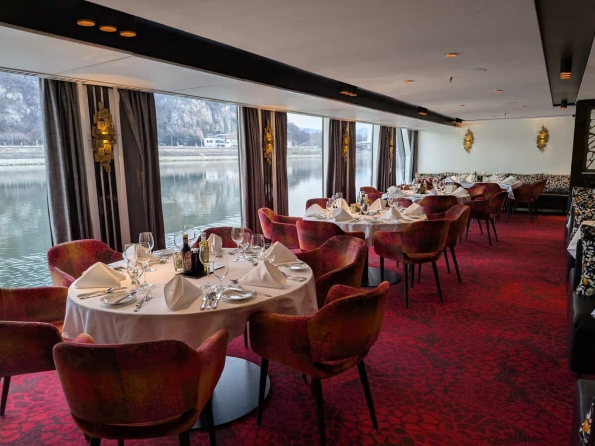 Amawaterways Amamagna Dinning & Food