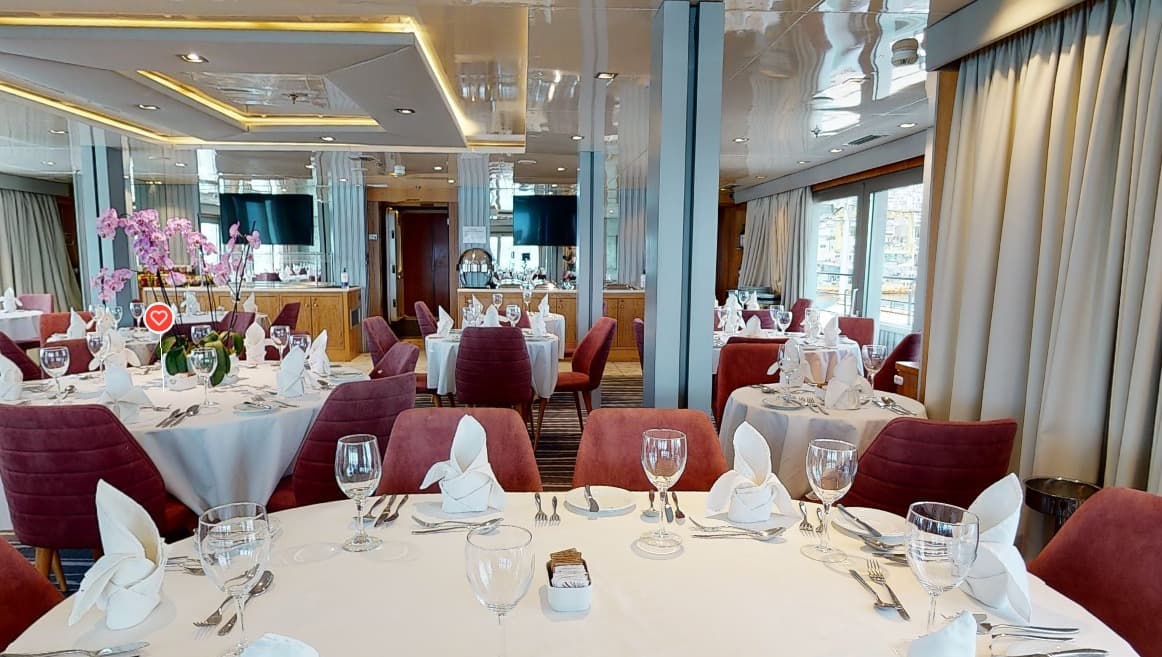 Dining Area Variety Ship