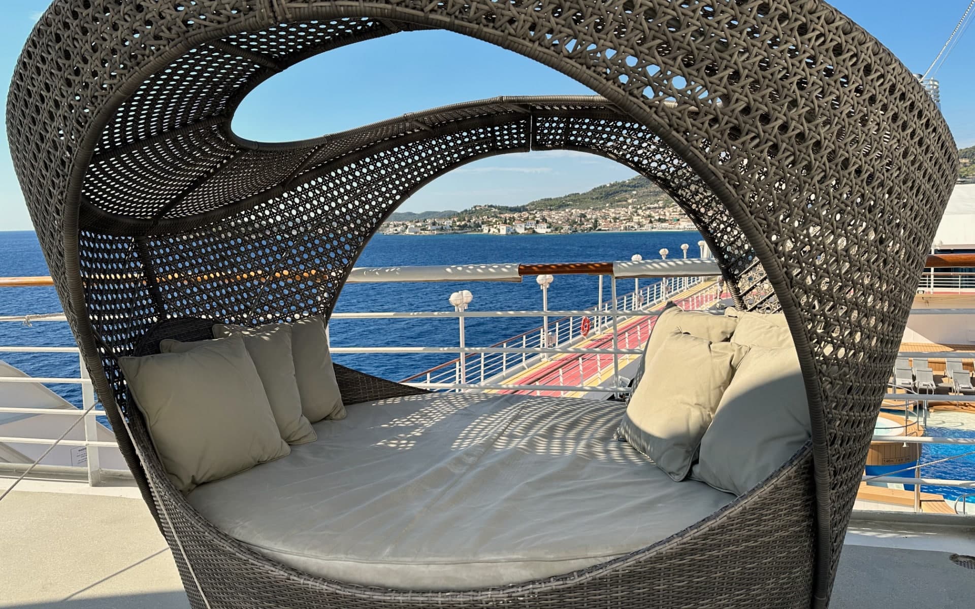 azamara club cruises