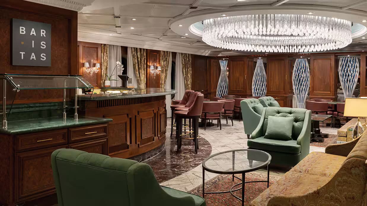 Dining of Oceanic Nautica Ship