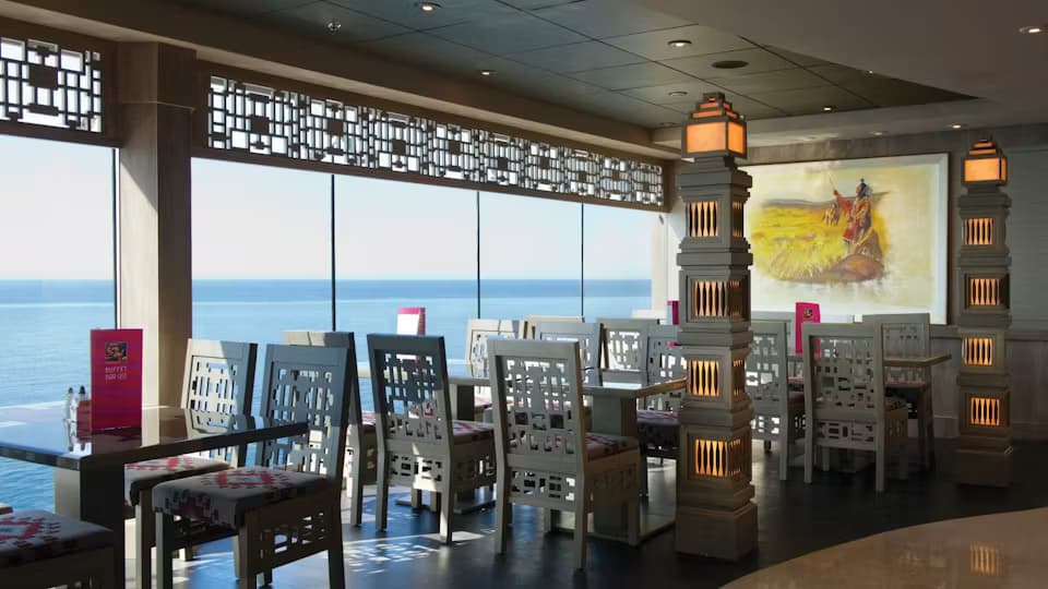 MSC Divina Dining