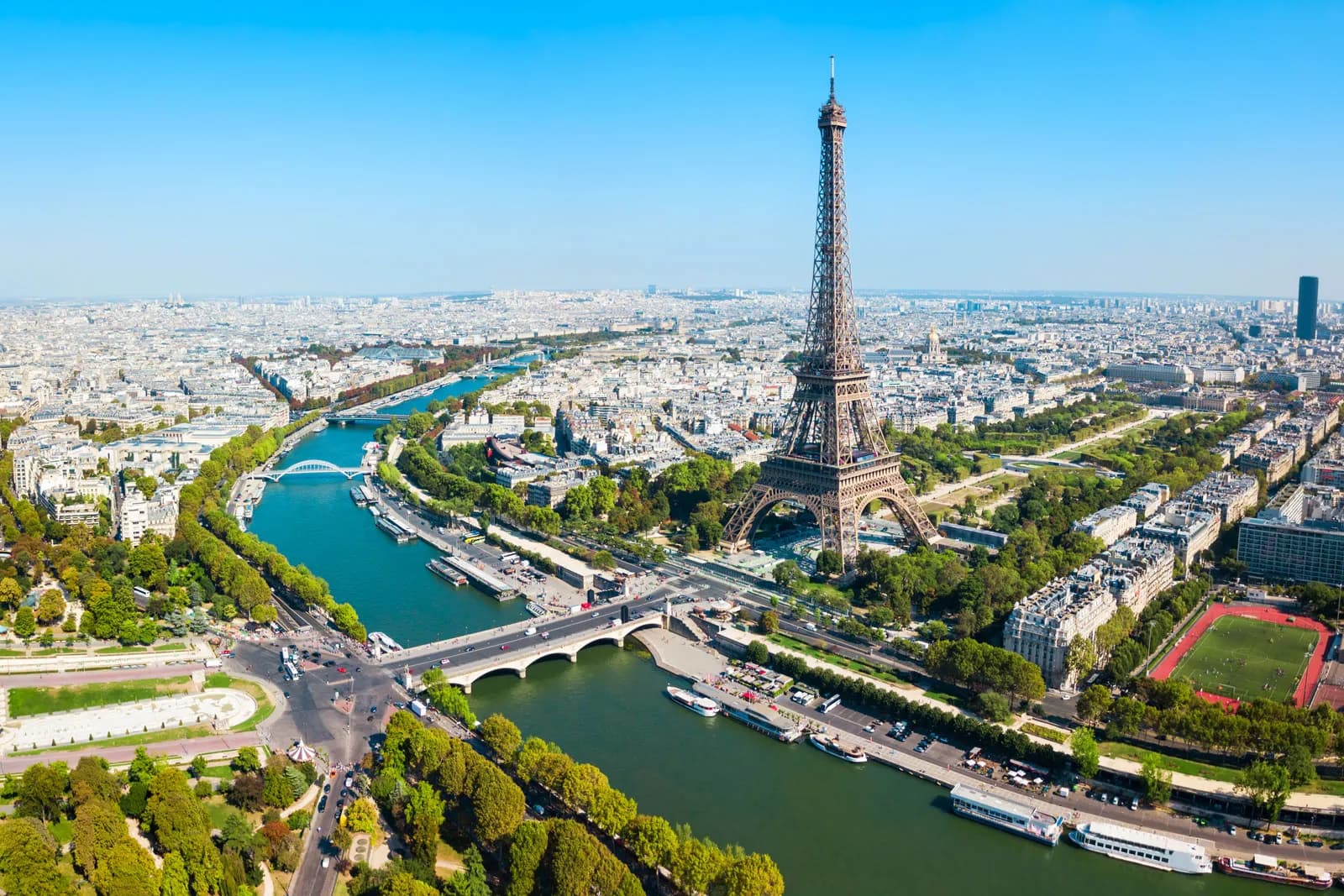 Paris eiffel tower