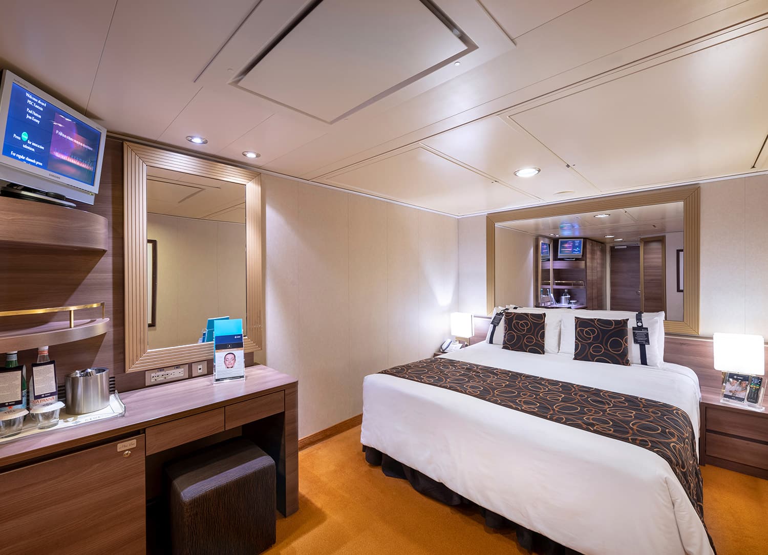MSC Fantasia DELUXE INTERIOR
