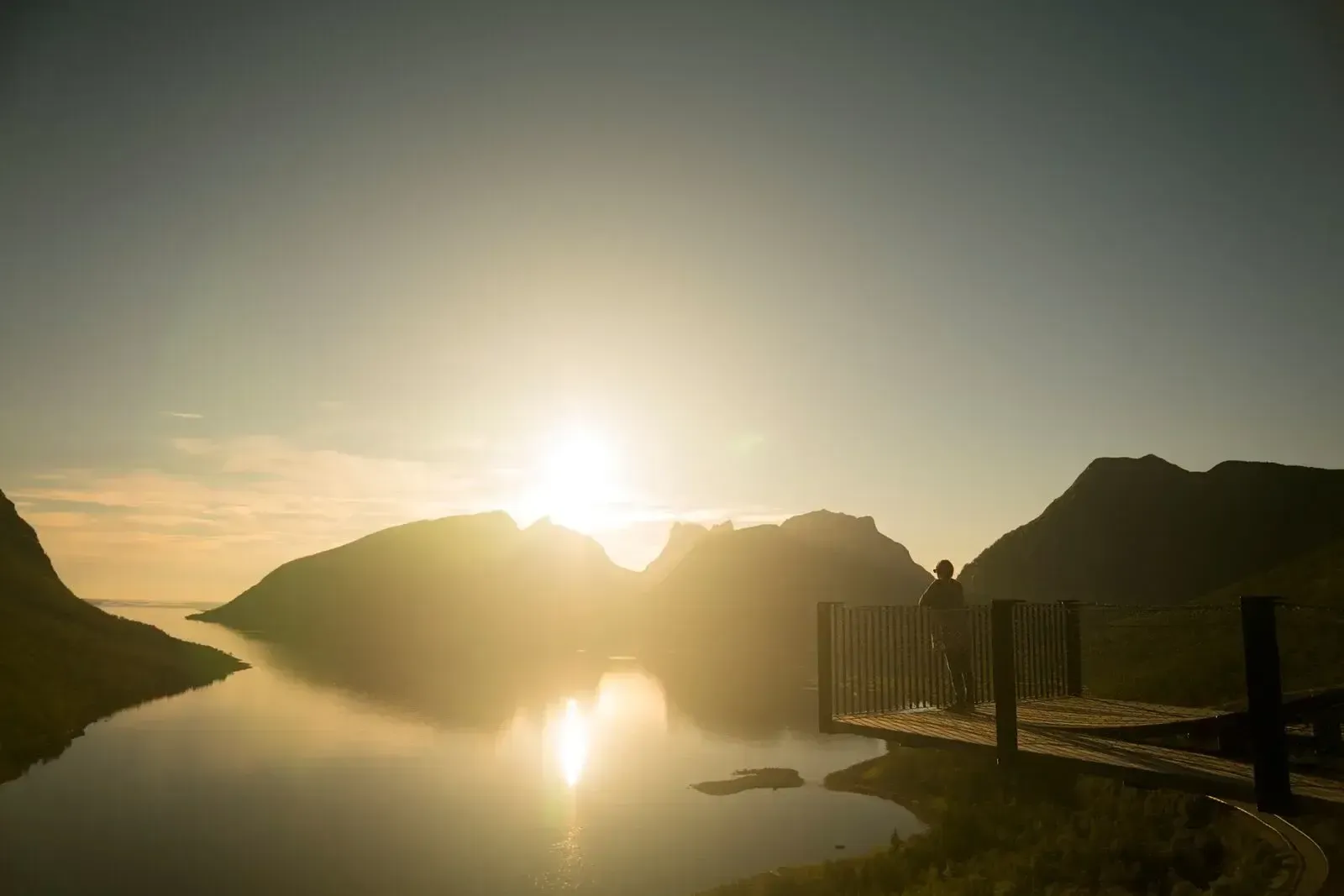 Norway Midnight sun - Norway cruises - Havilla Voyage