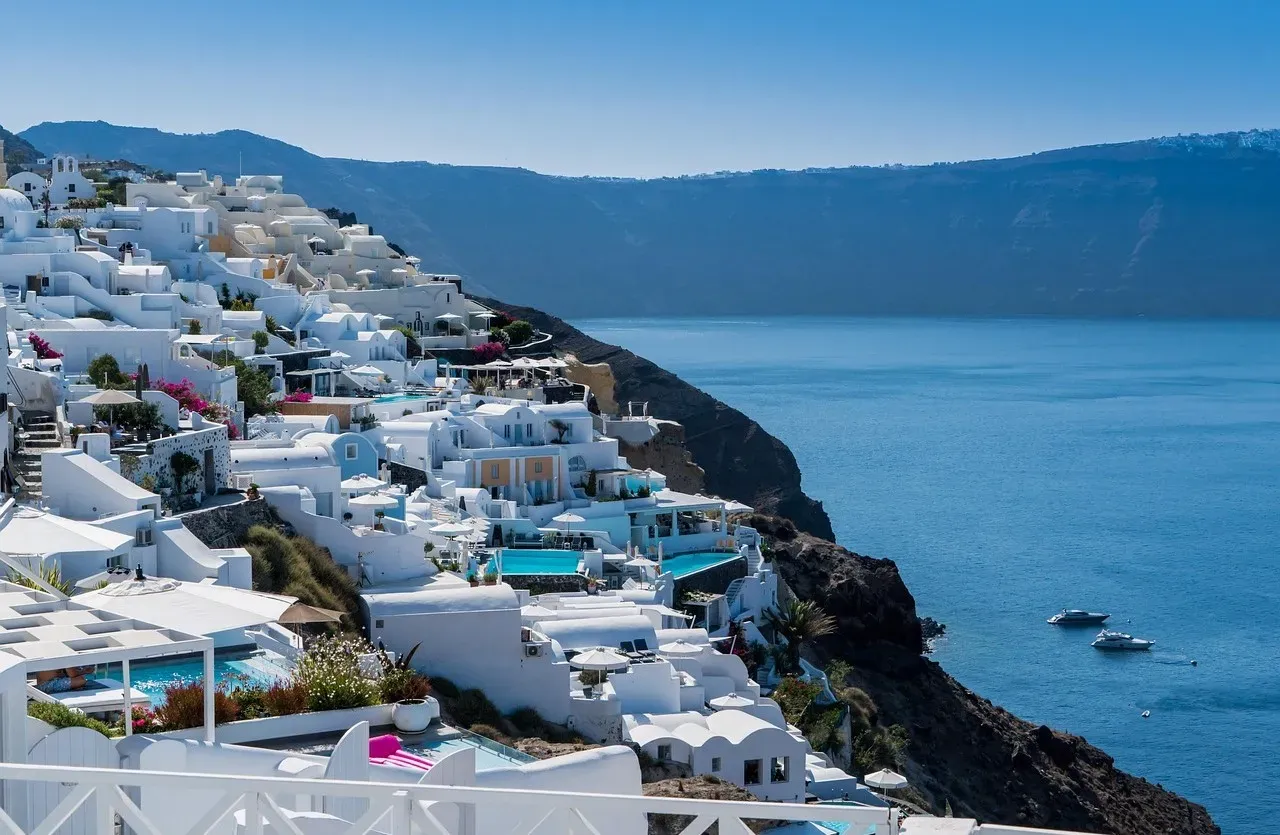Santorini, greece cruise guide from Dubai